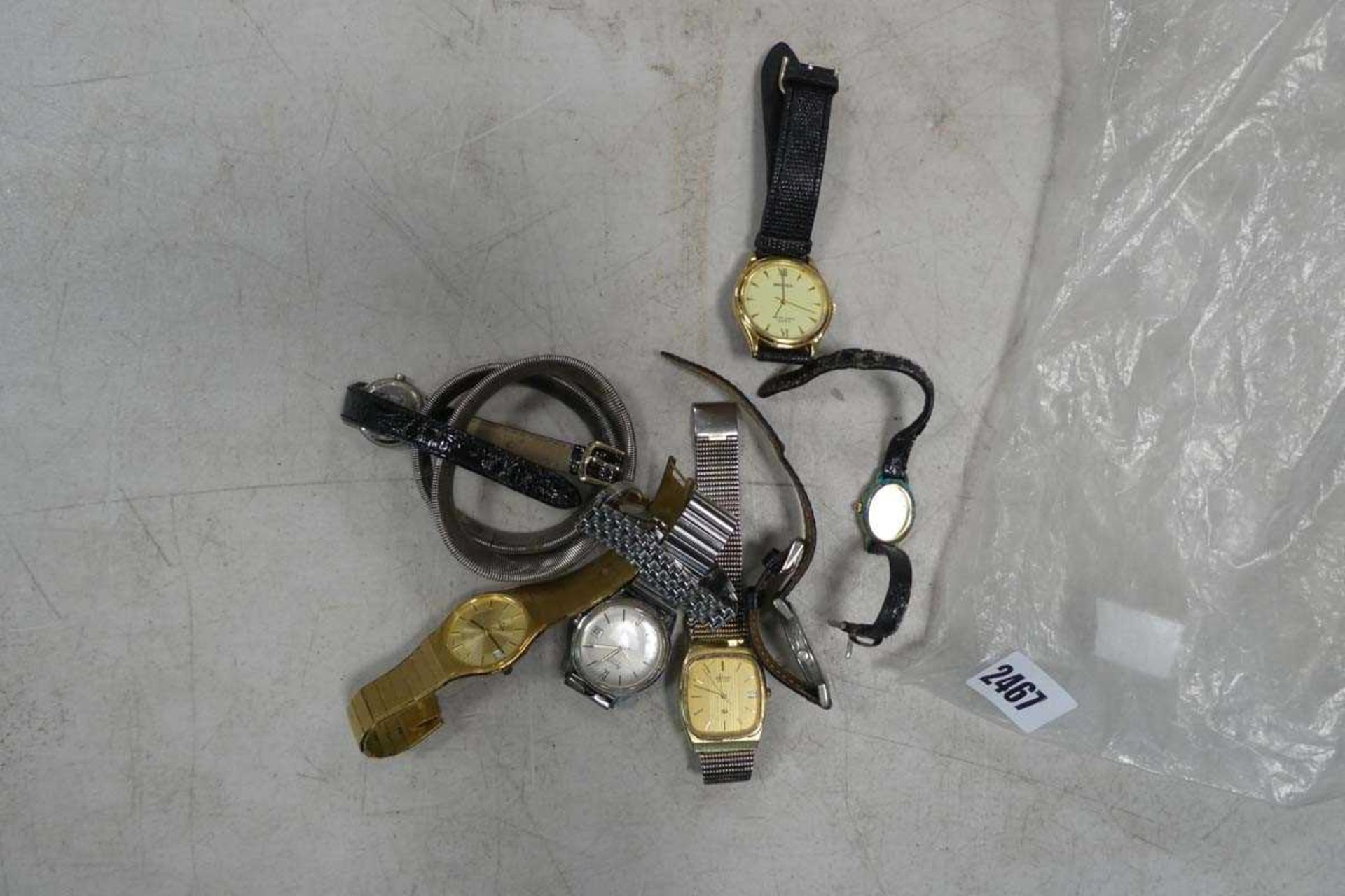 Bag of various watches for spares and repairs
