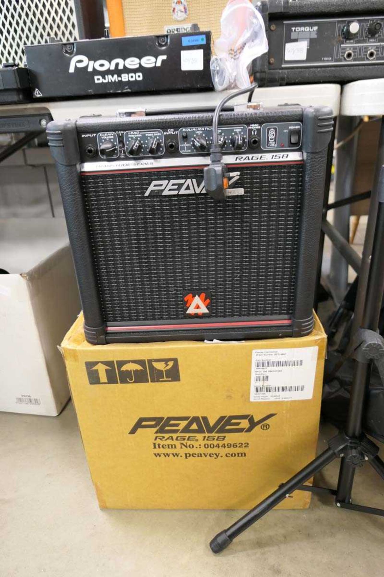 +VAT Peavey Rage 158 speaker with box