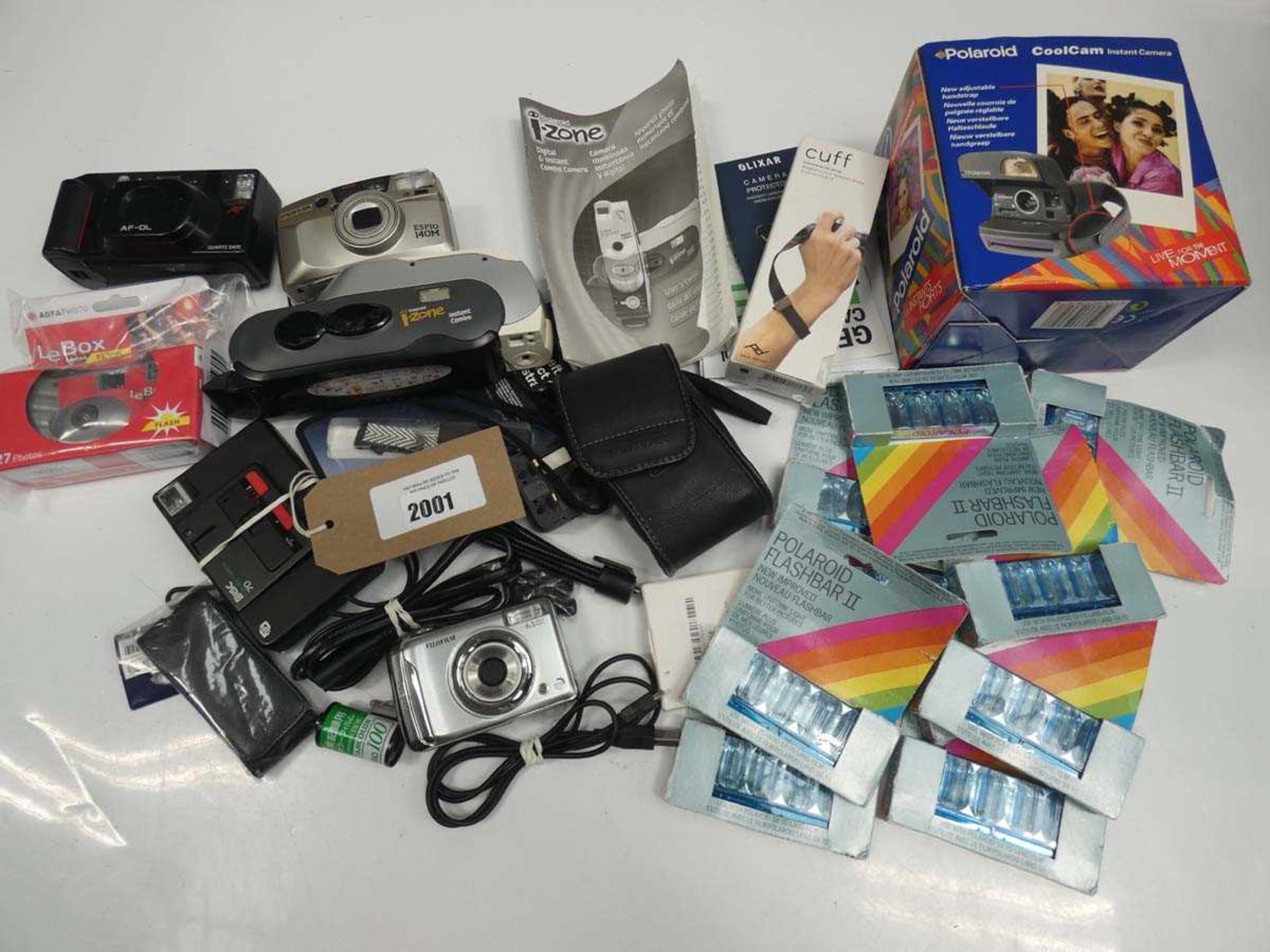 +VAT Assortment of vintage film cameras and camera related accessories
