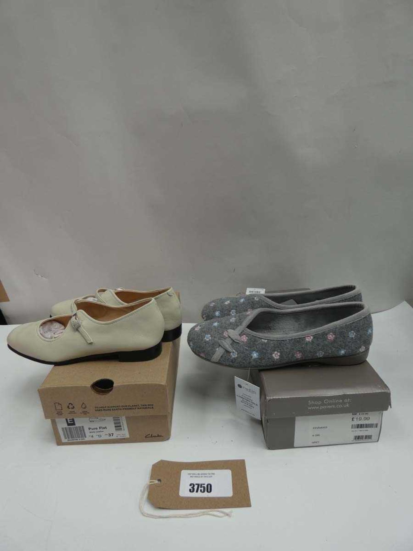 +VAT Clarks Pure Flat size 4 and a pair of Pavers slippers size 6 - Image 3 of 3