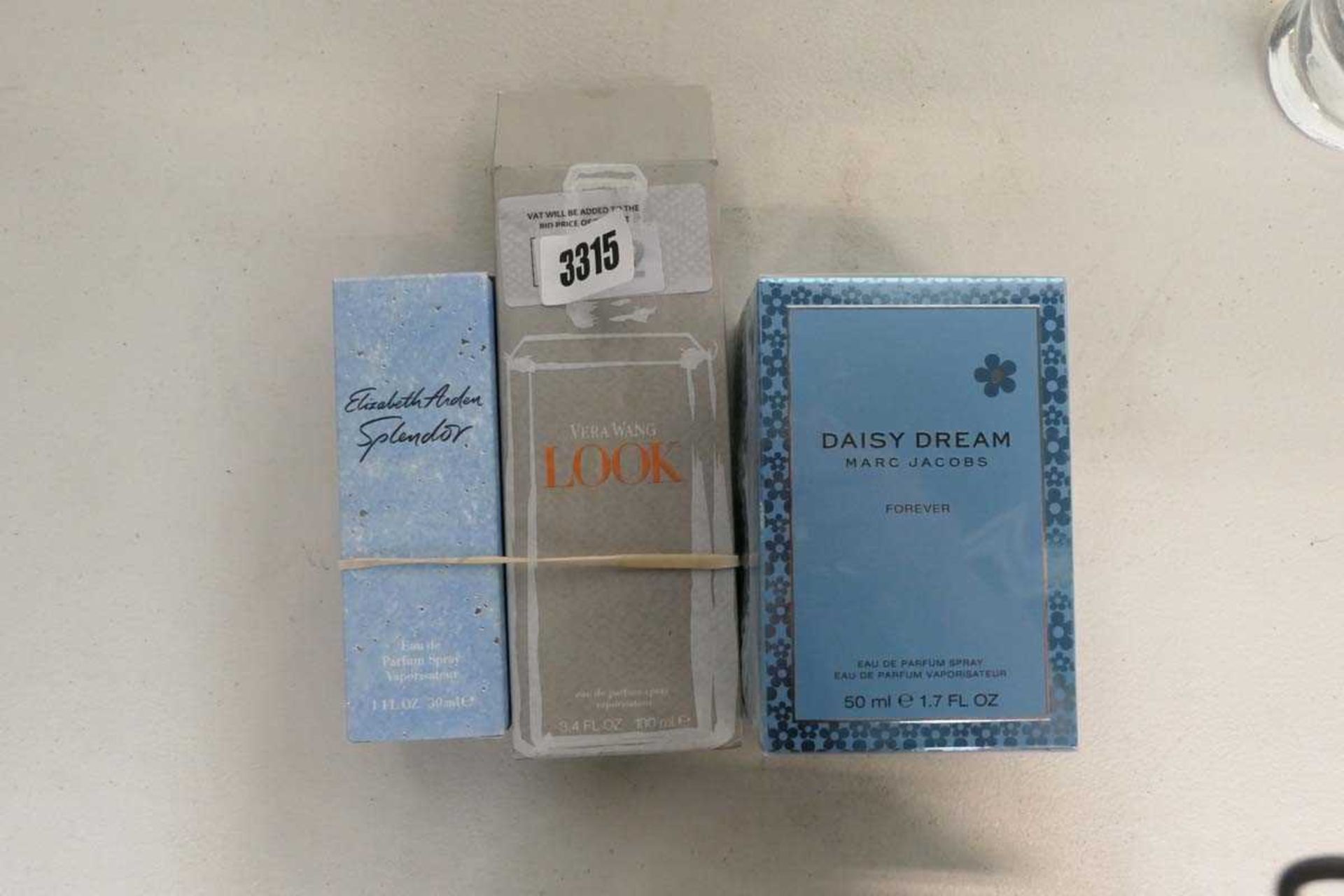 +VAT Marc Jacobs Daisy Dream eau de parfum 50ml, Elizabeth Arden Splendor eau de parfum 30ml &