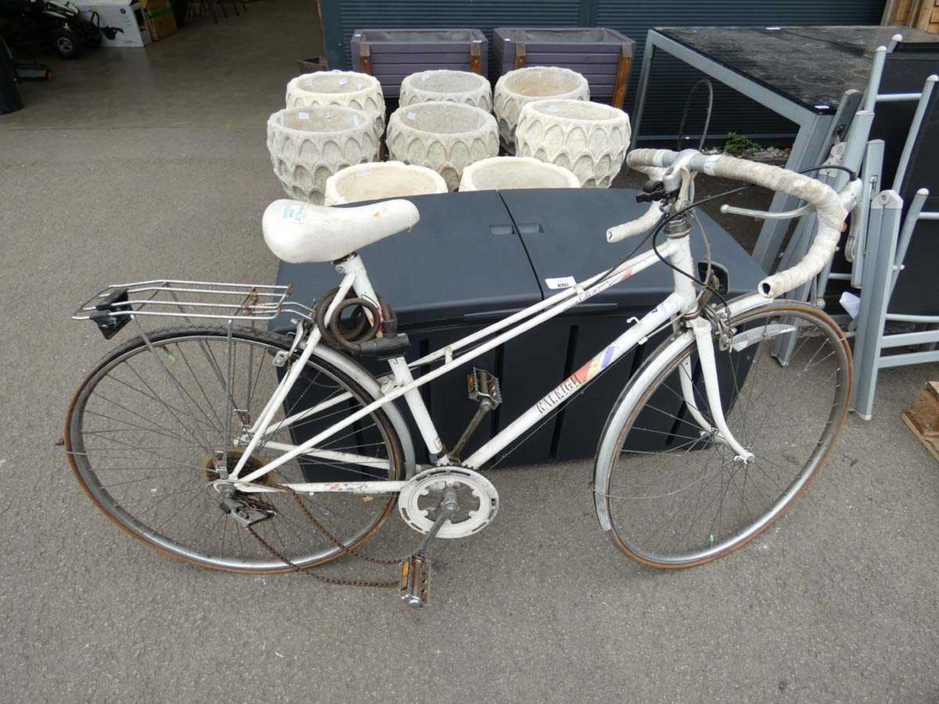 +VAT Raleigh Racer in white