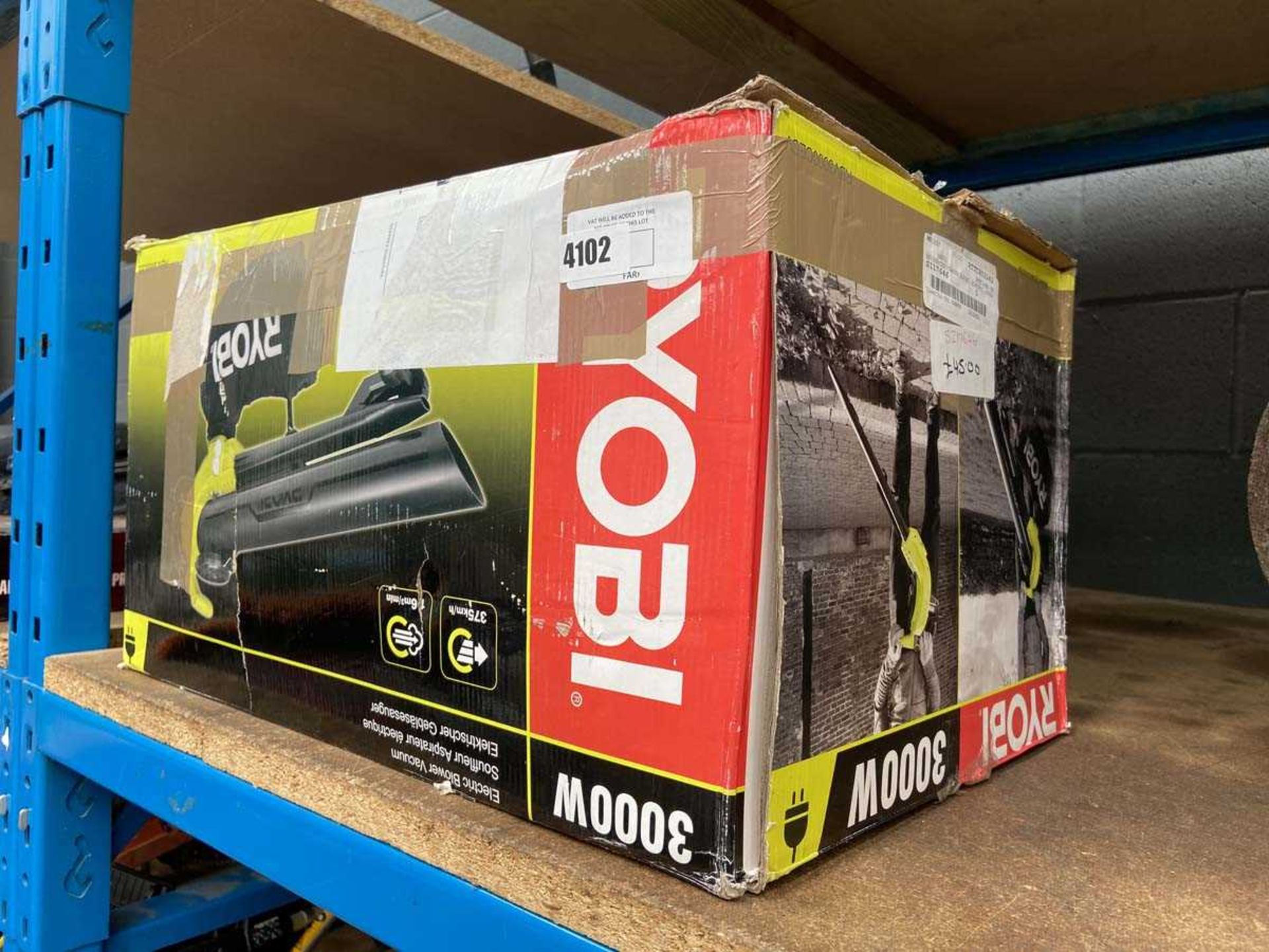 +VAT Boxed Ryobi garden leaf blower