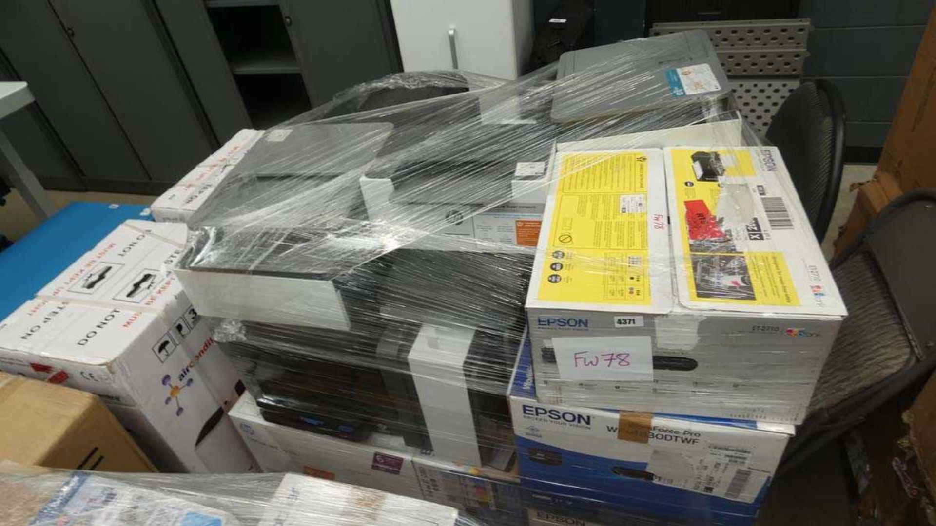 Pallet of assorted Hewlett Packard and other printers