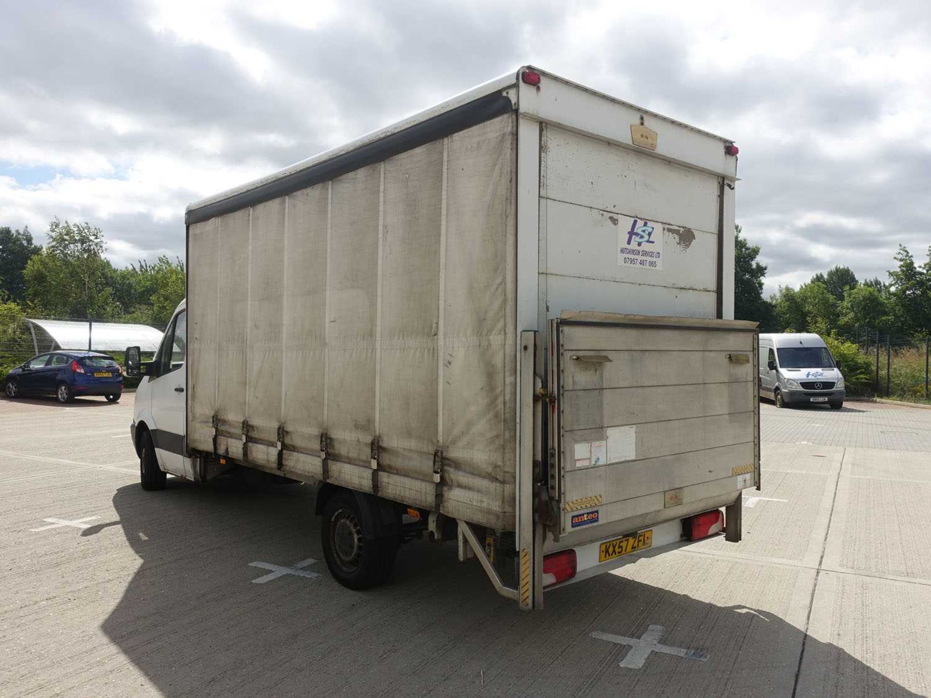 2007 (57 plate) Mercedes Sprinter 311CDI LWB double curtain side van with tail lift, V5 and three - Image 5 of 11