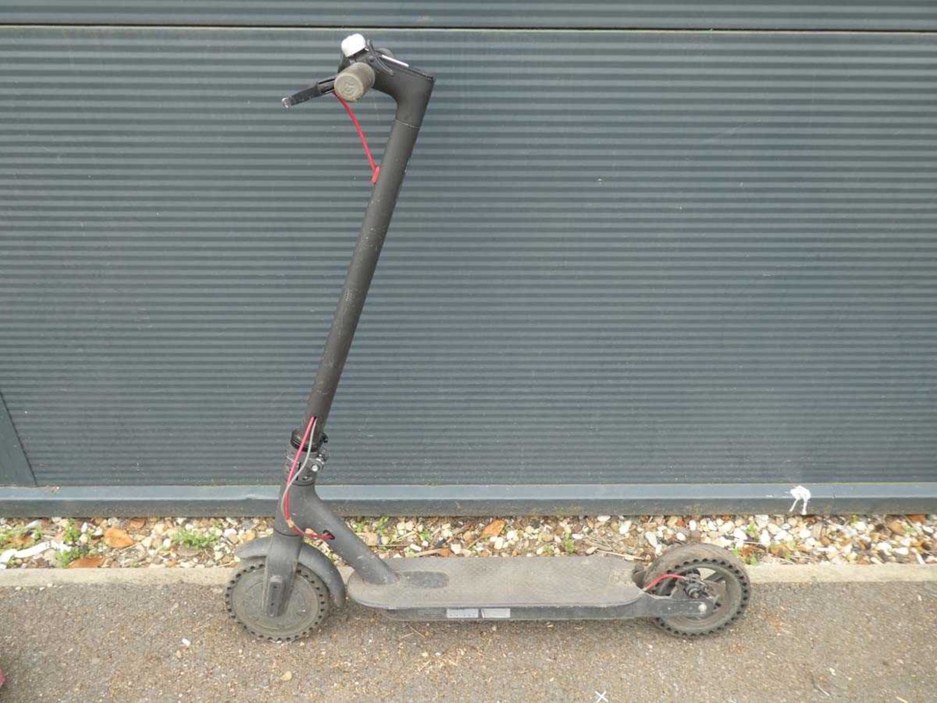 +VAT Folding electric scooter (no charger)