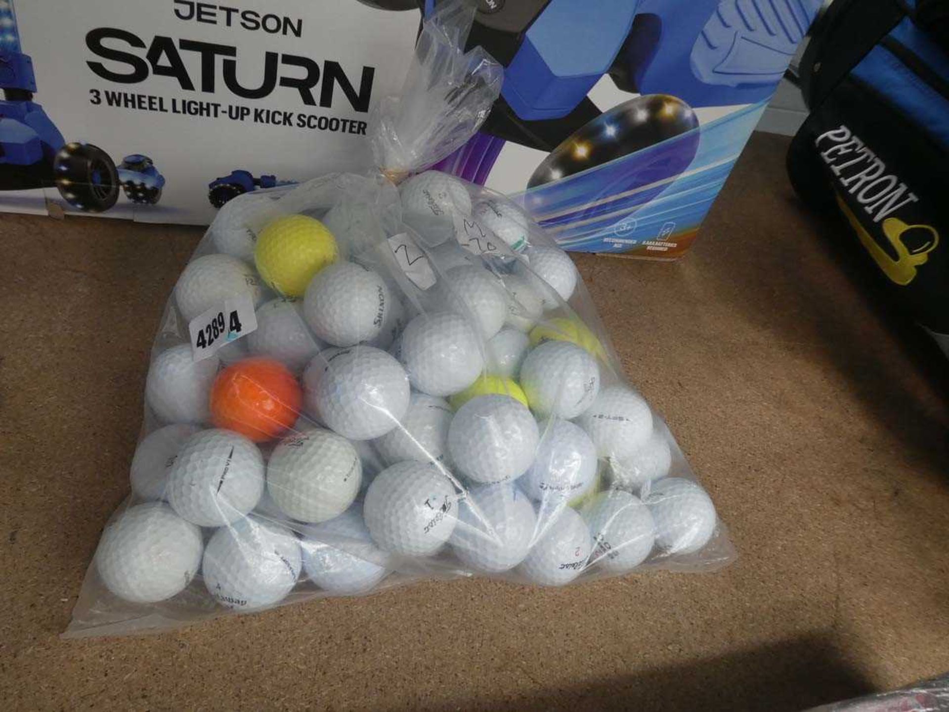 Bag of loose golf balls