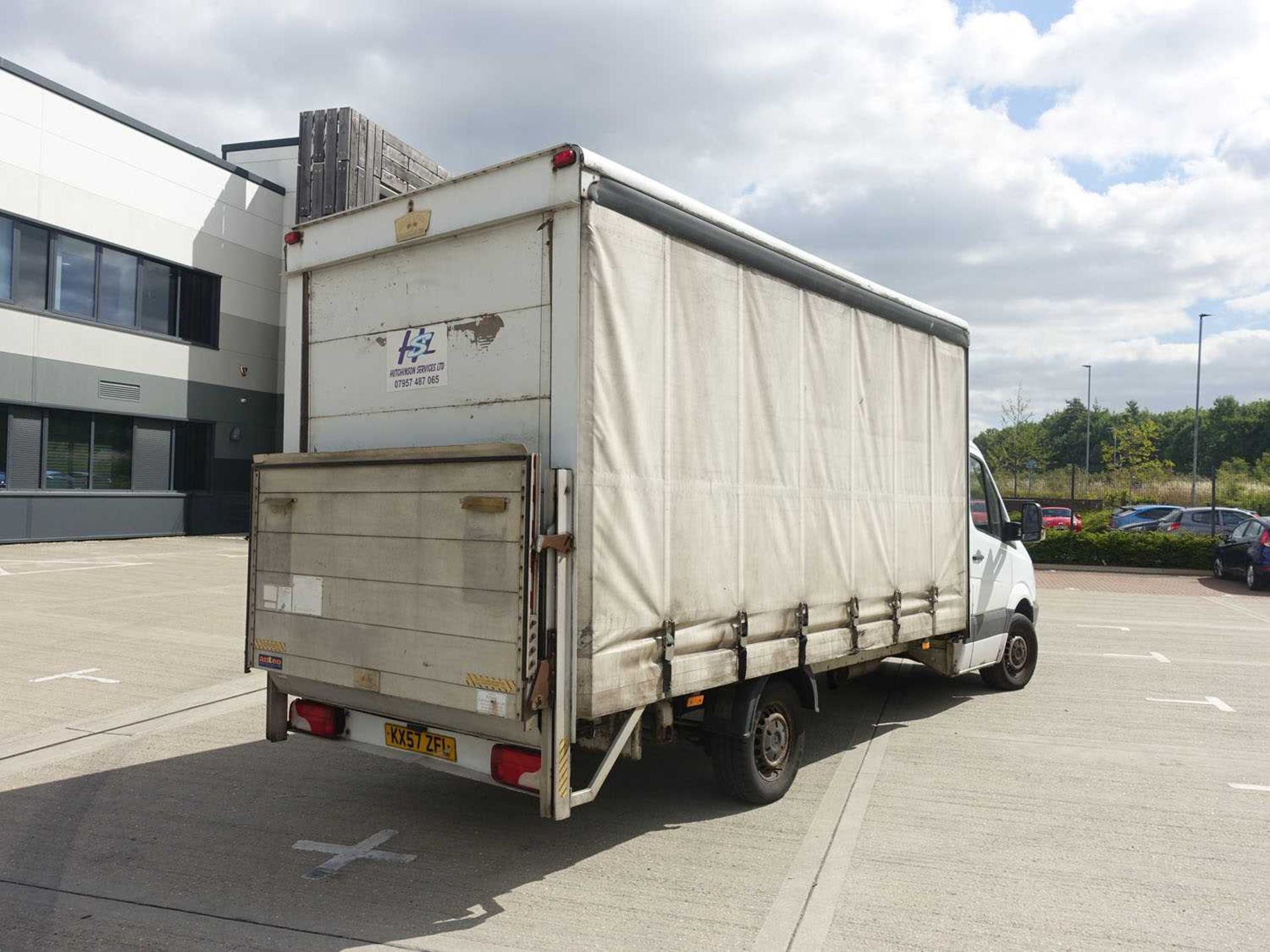 2007 (57 plate) Mercedes Sprinter 311CDI LWB double curtain side van with tail lift, V5 and three - Image 6 of 11