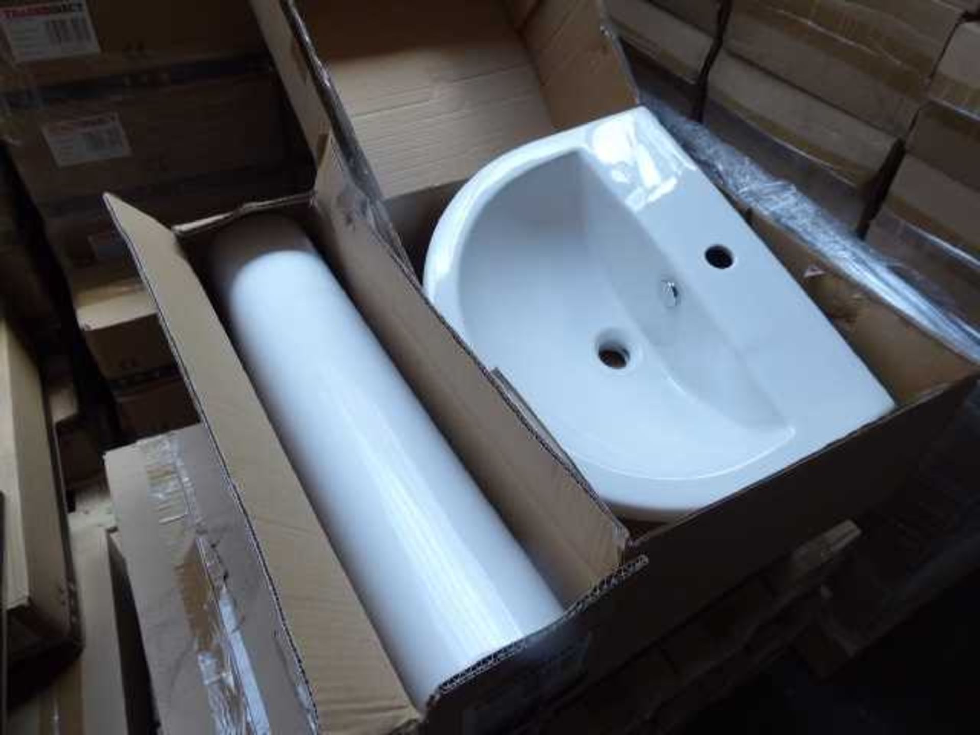 +VAT 20x BAL hand basins, 560mm, with matching full height pedestals