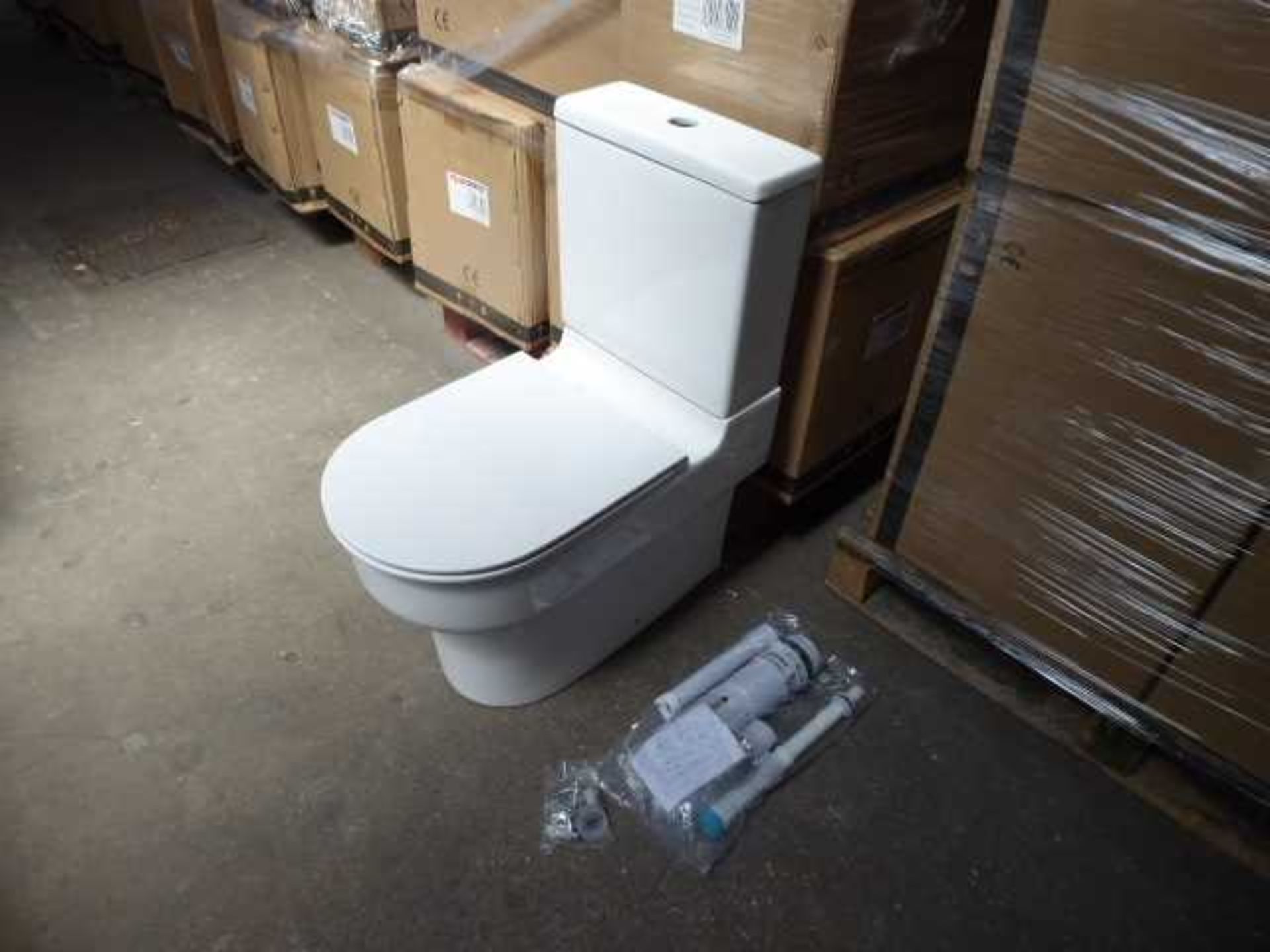 +VAT 12x ATL/ALT closed back close coupled toilet bowls with fixings, with matching close coupled