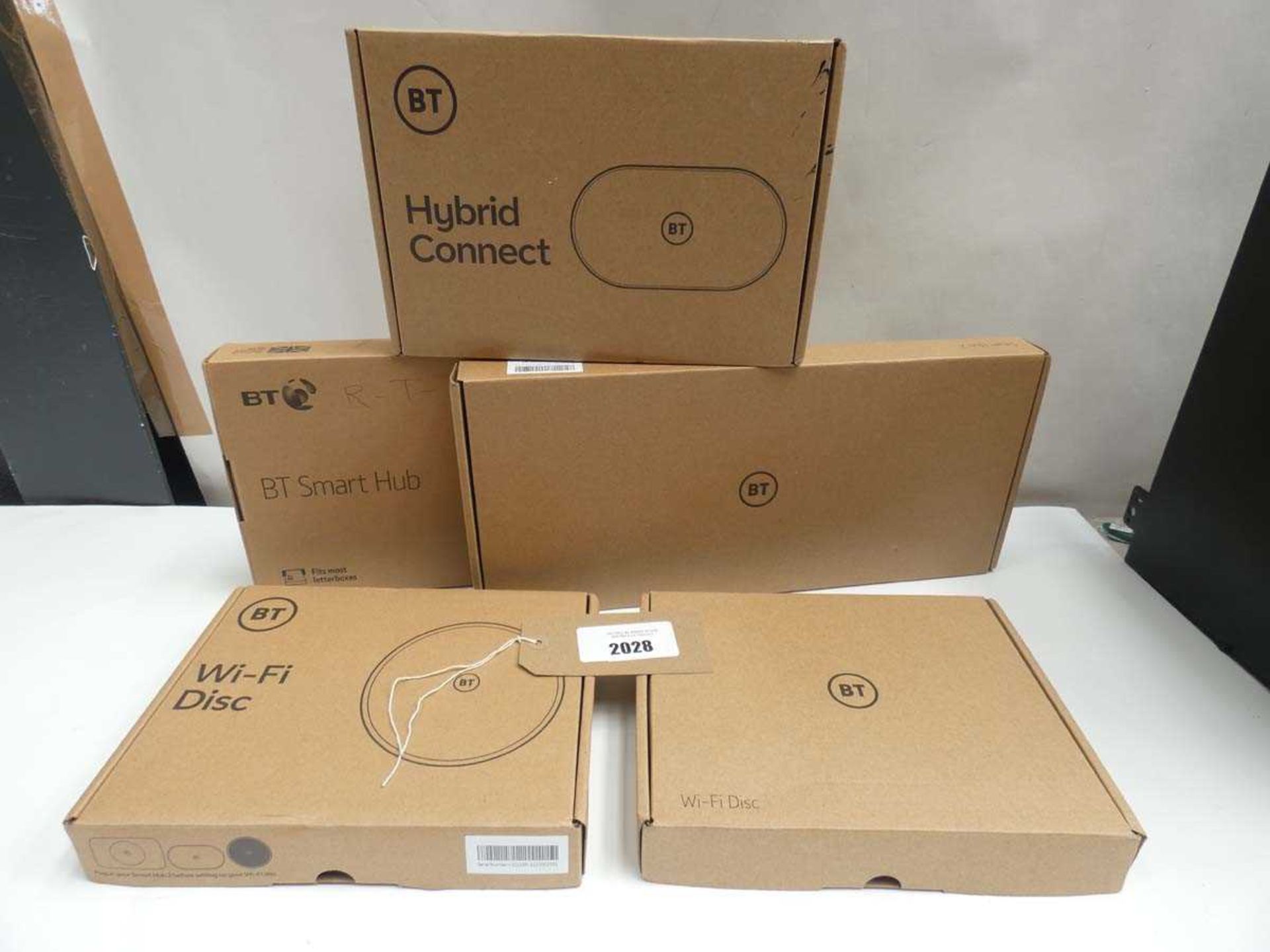 +VAT 2x BT WiFi Disc's, BT Hybrid Connect, BT Smart Hub 2 and BT Smart Hub