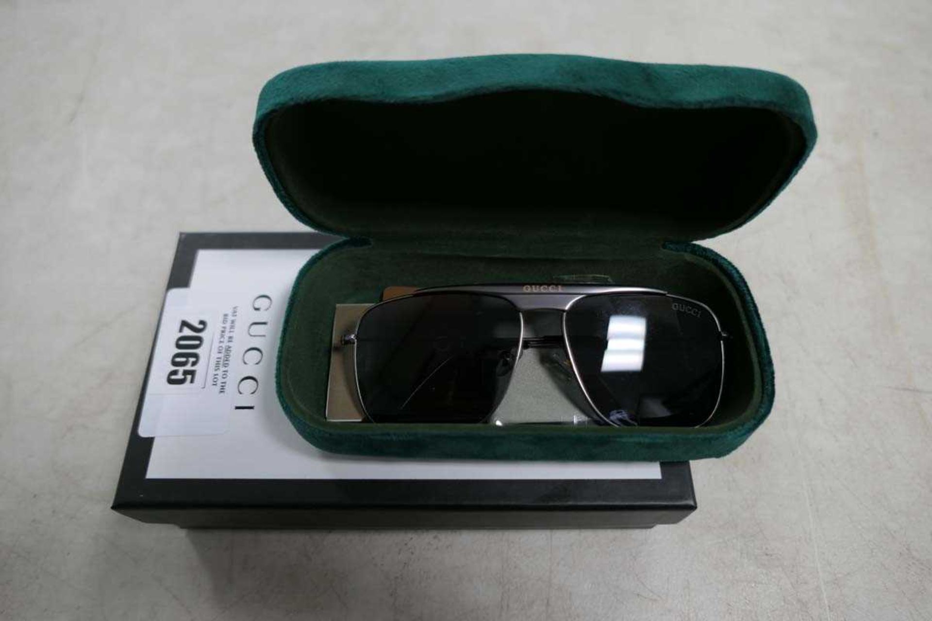+VAT Gucci sunglasses with hard case and box
