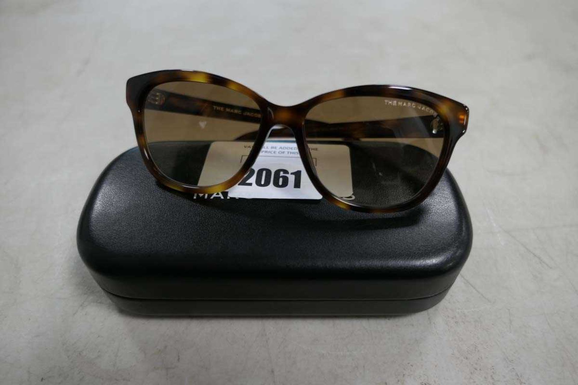 +VAT Marc Jacobs sunglasses with hard case