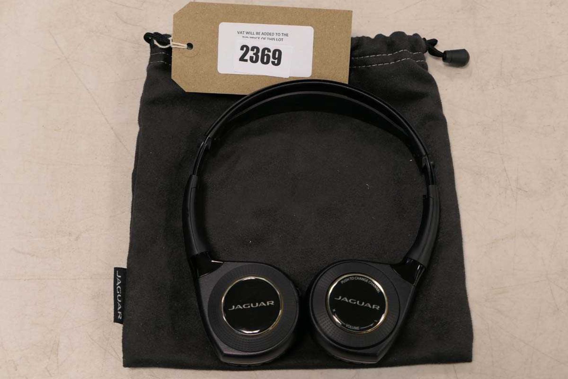 +VAT Jaguar wireless headphones with pouch