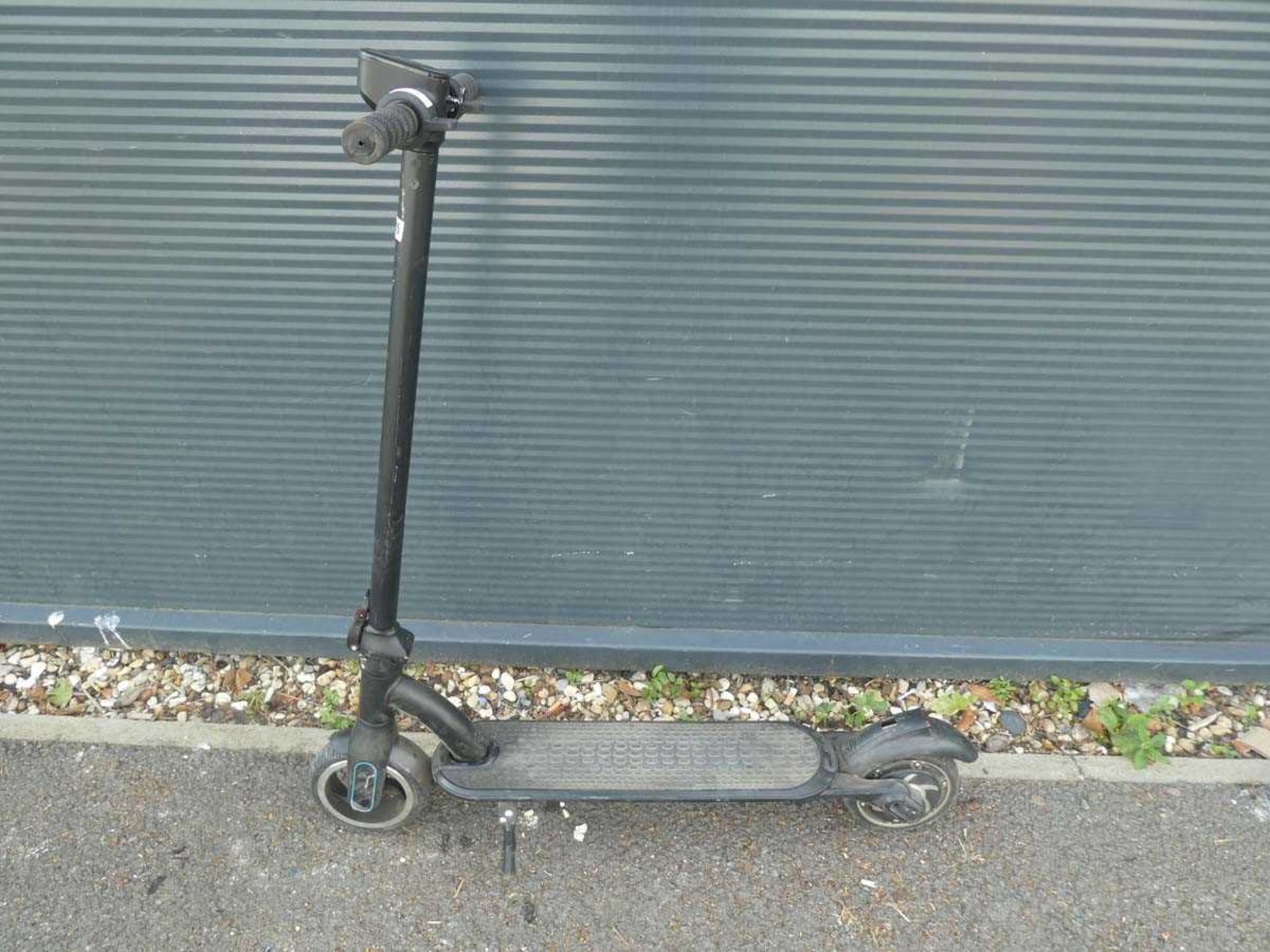 Small electric scooter, no charger