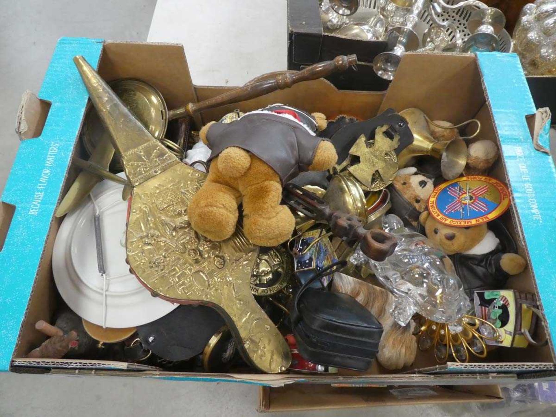 Box containing brass ware inc. miniature warming pan, horse brasses, plus bellows, soft toys, and