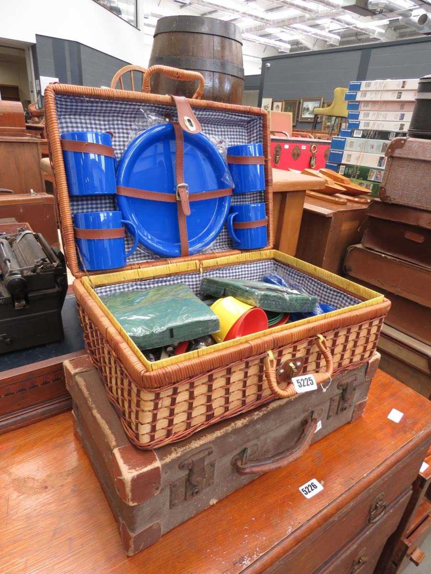 Vintage case plus a picnic basket