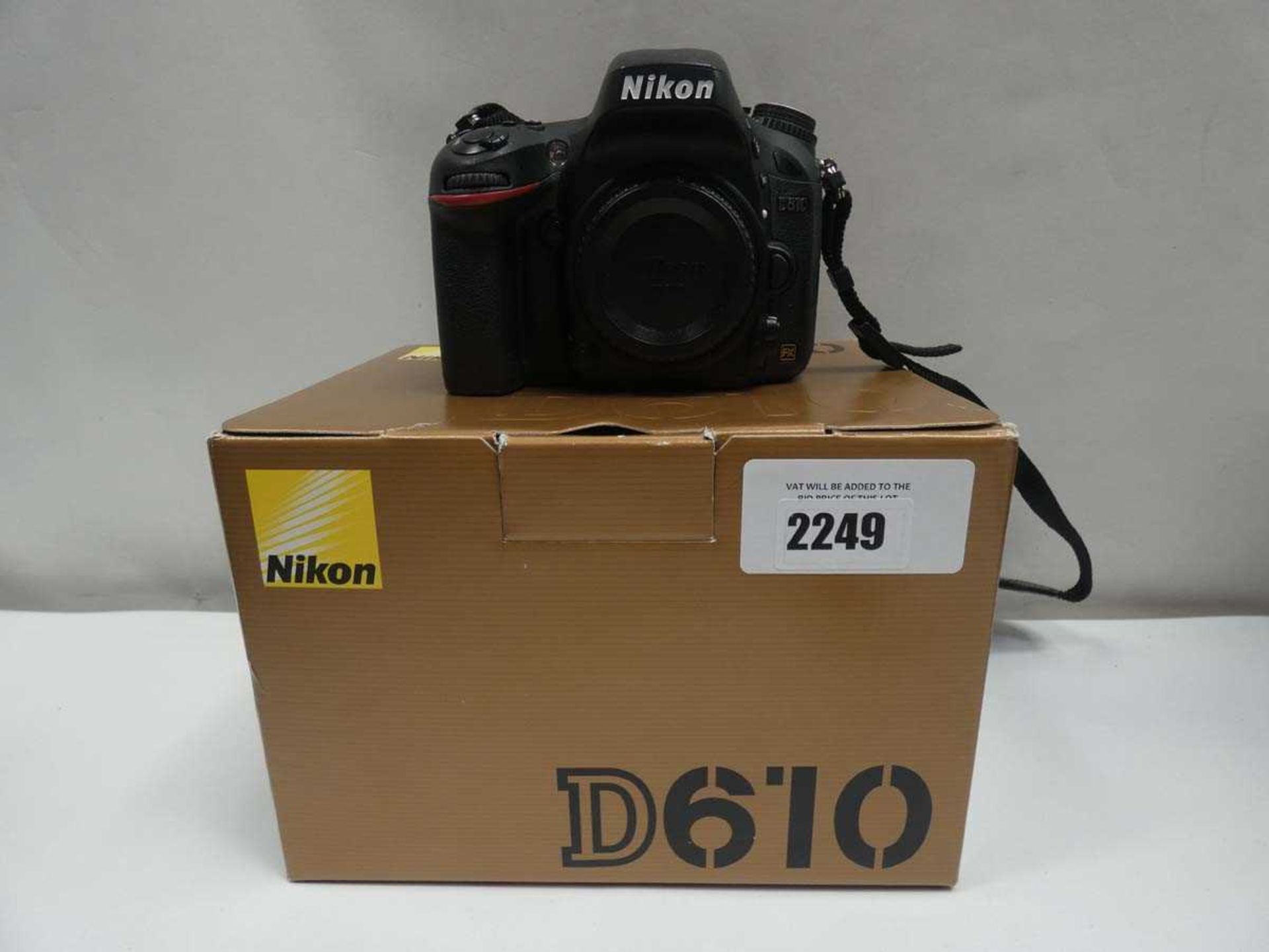 +VAT Nikon D610 SLR camera body, box and charger