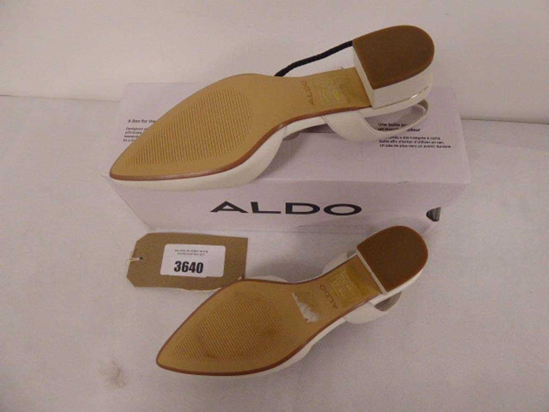 +VAT 1 x pair of leather Aldo Anathana shoes in white, size UK 4 (boxed) - Image 2 of 2