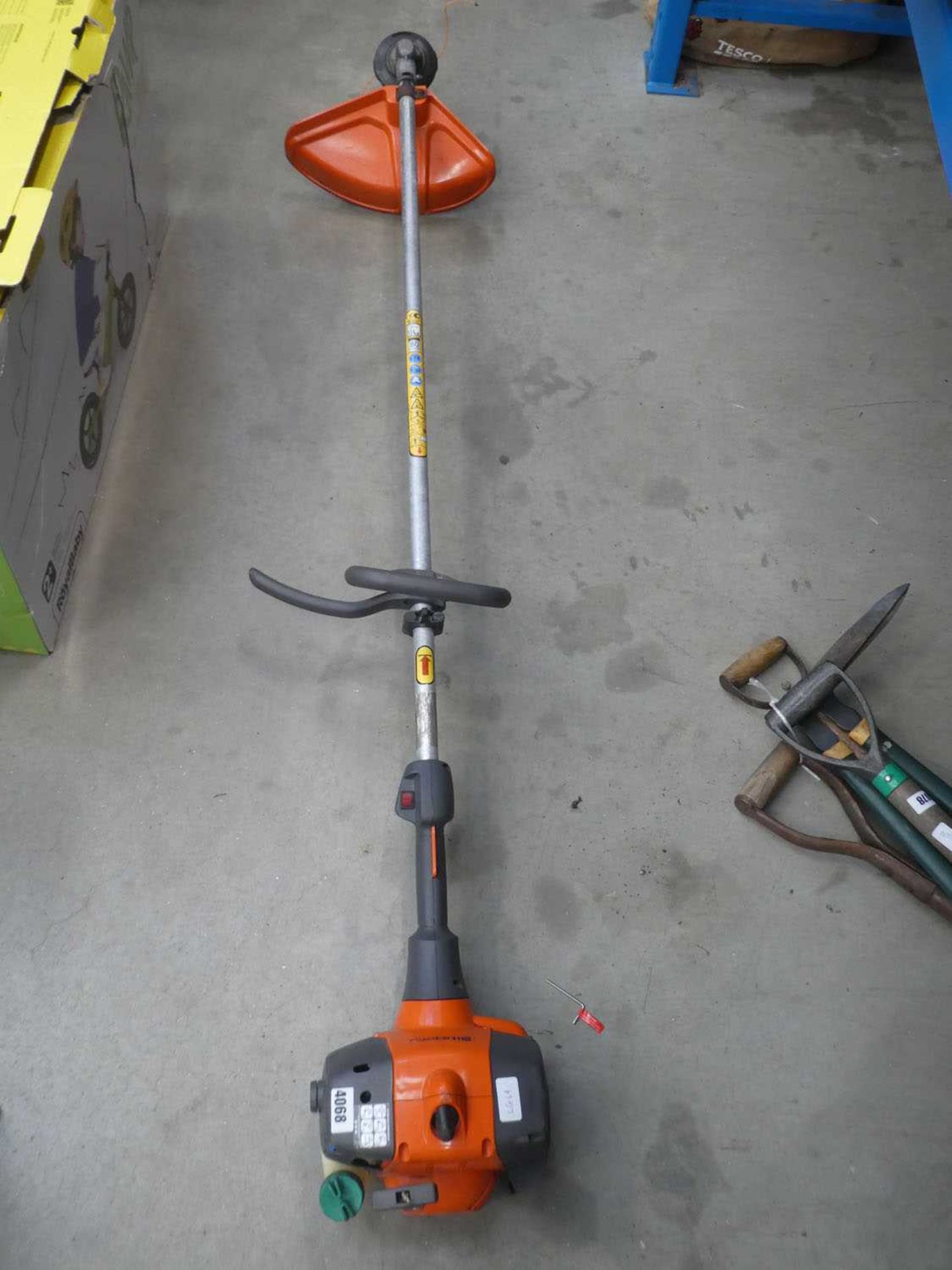 Husqvarna 128RJ petrol powered strimmer