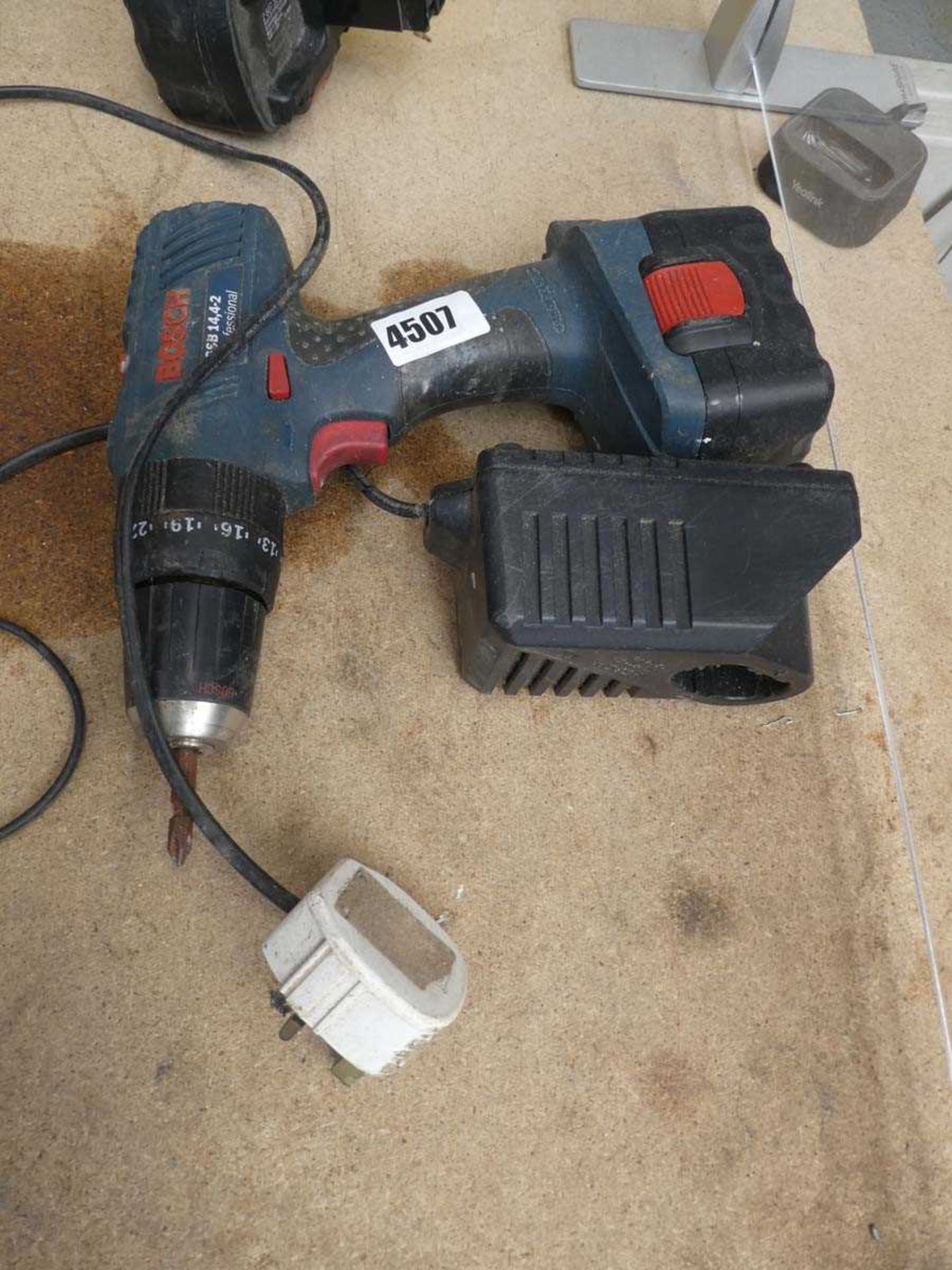 Bosch 14.4v battery drill with two batteries and charger