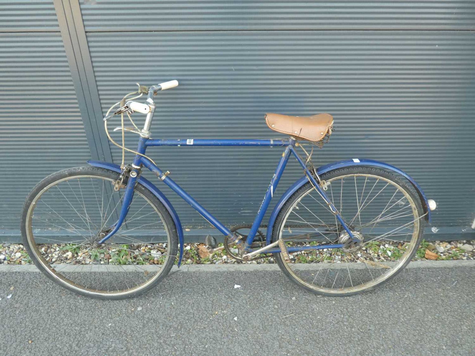 Blue vintage gents bike