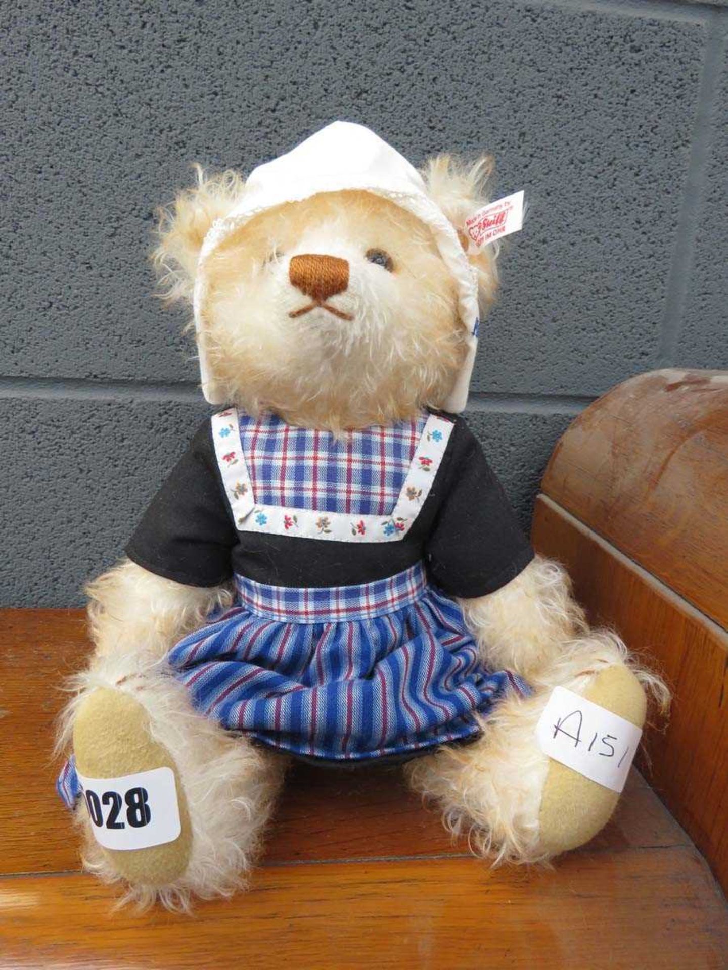 Steiff teddy bear in Dutch dress