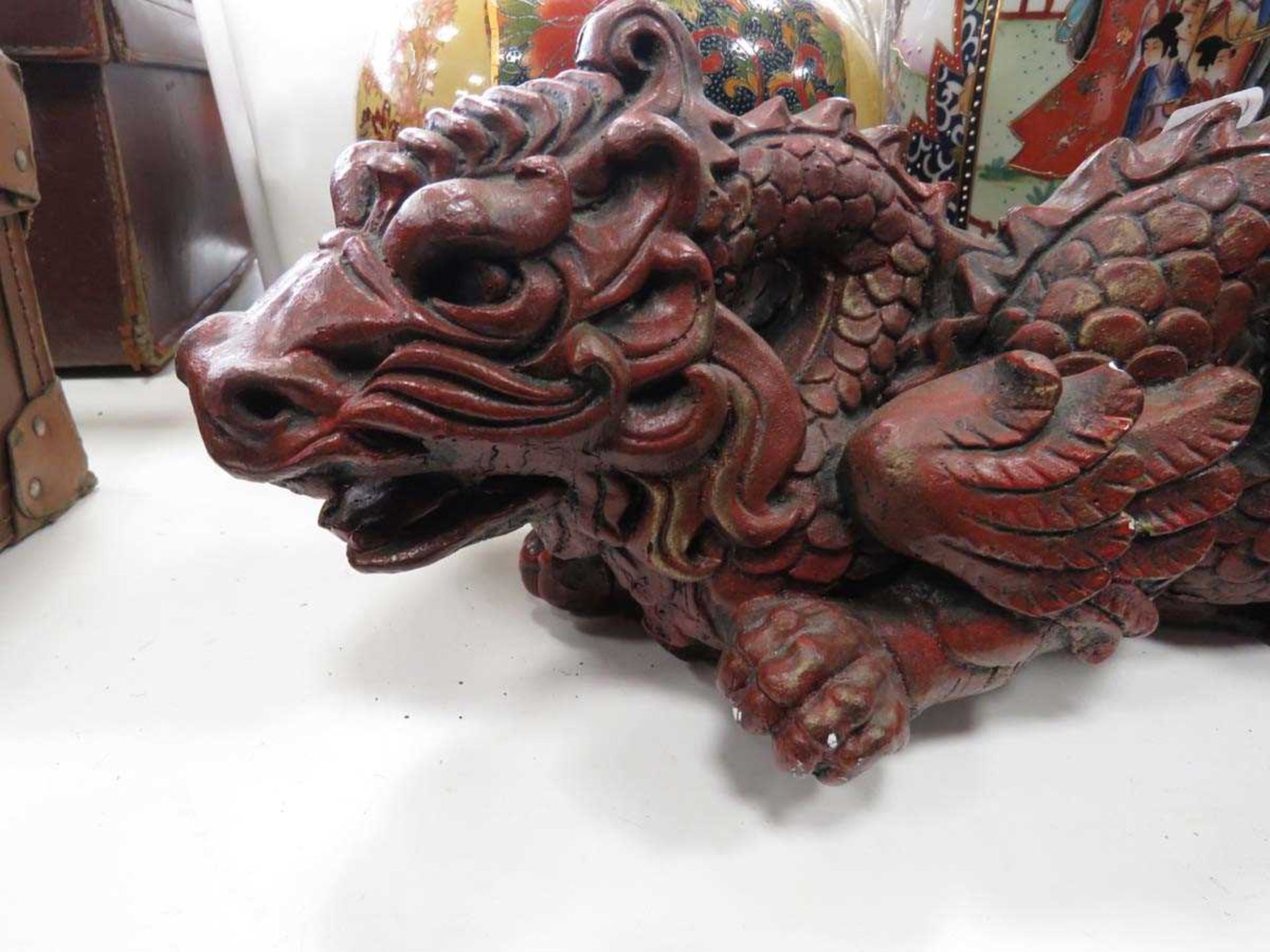 Chinese entree centrepiece, meat platter, 2 Chinese vases and resin figure of a dragon - Image 4 of 4