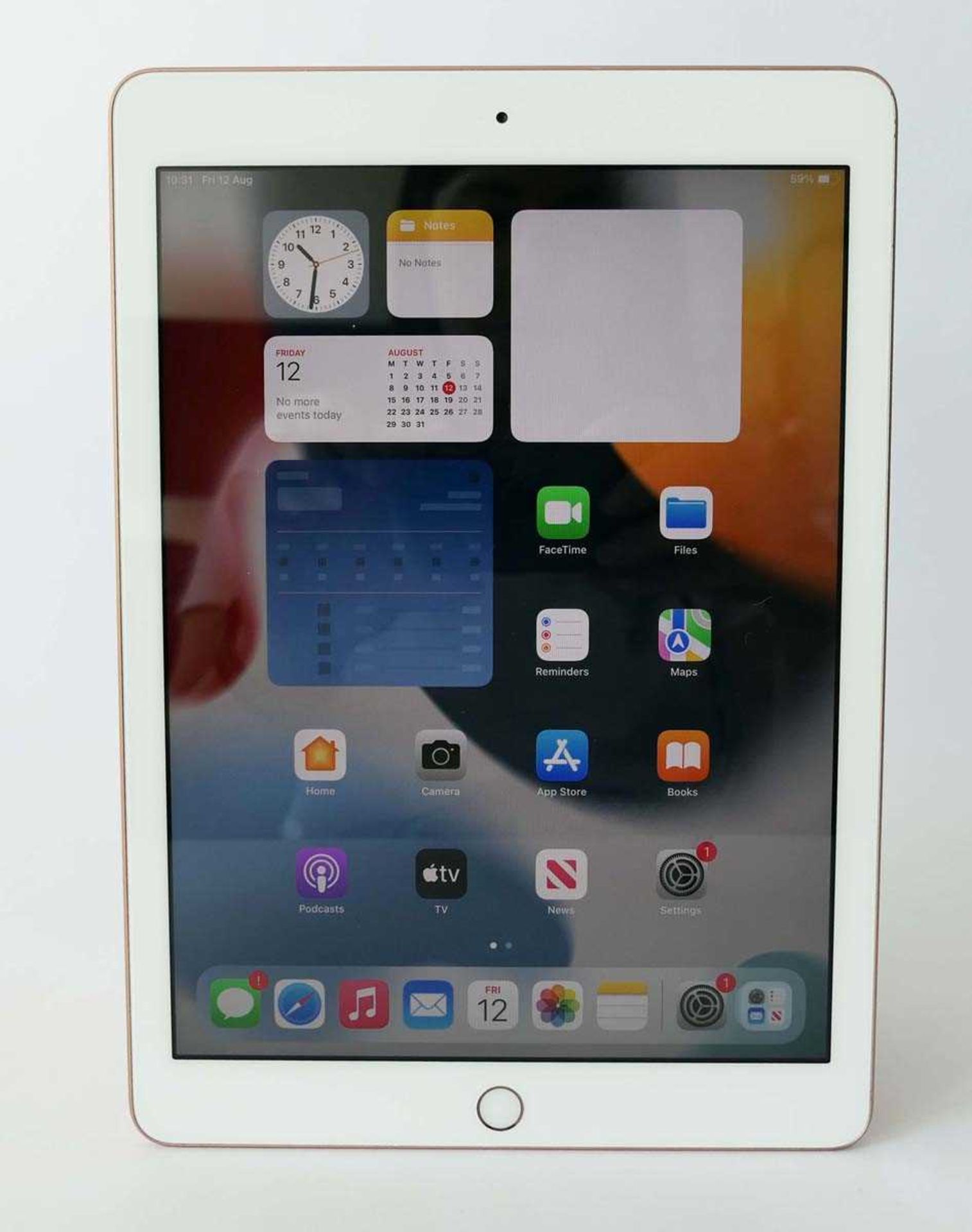 +VAT iPad 9.7" 6th Gen A1893 128GB Gold tablet