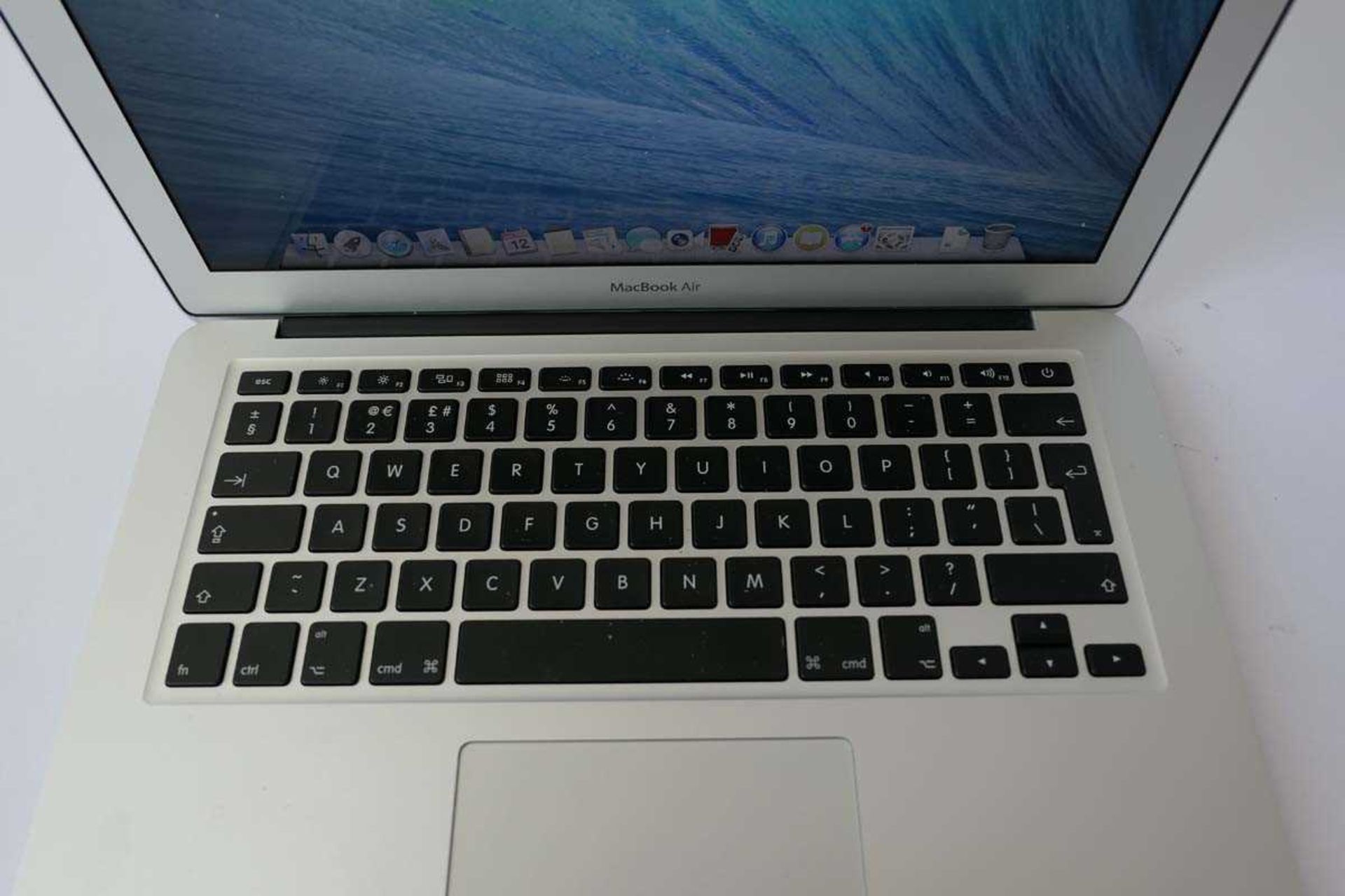 +VAT MacBook Air 13" A1466 laptop with Intel i7 1.7GHz, 8GB RAM, 256GB SSD and OSX 10.9.5 - Image 2 of 2