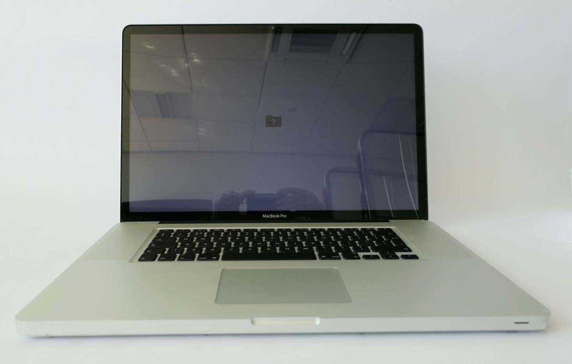 +VAT MacBook Pro 15" 2009 A1297 laptop (a/f no HDD, possible fluid damage, parts missing)