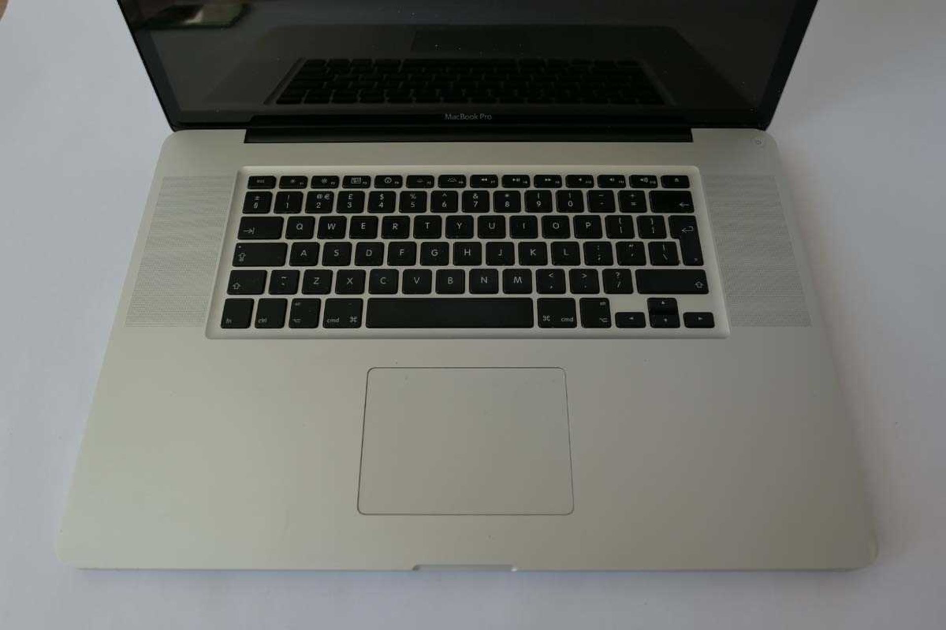 +VAT MacBook Pro 15" 2009 A1297 laptop (a/f no HDD, possible fluid damage, parts missing) - Image 2 of 2