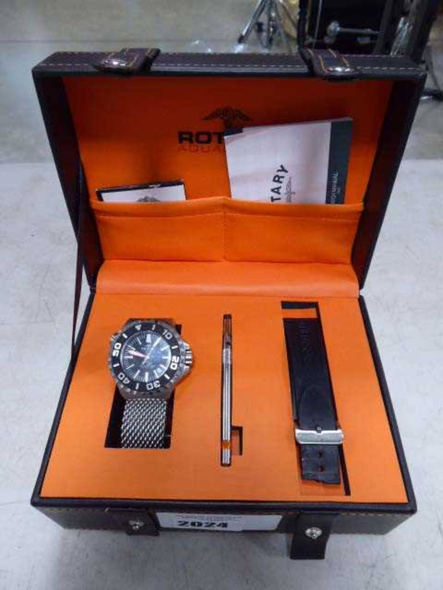 +VAT Rotary AquaSpeed watch with stainless steel strap, strap tool, case and damaged spare strap