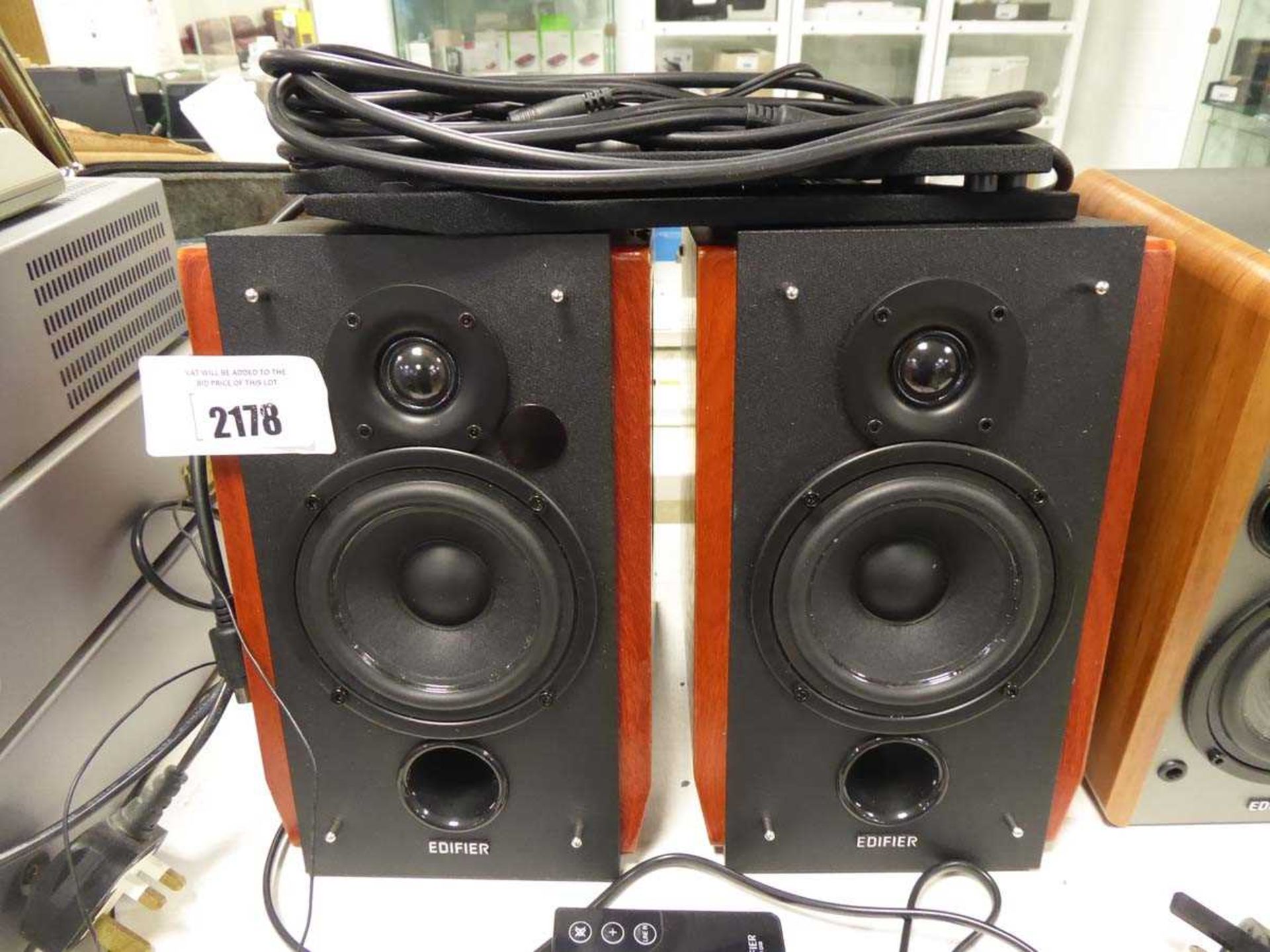 +VAT 2 Edifier powered speakers