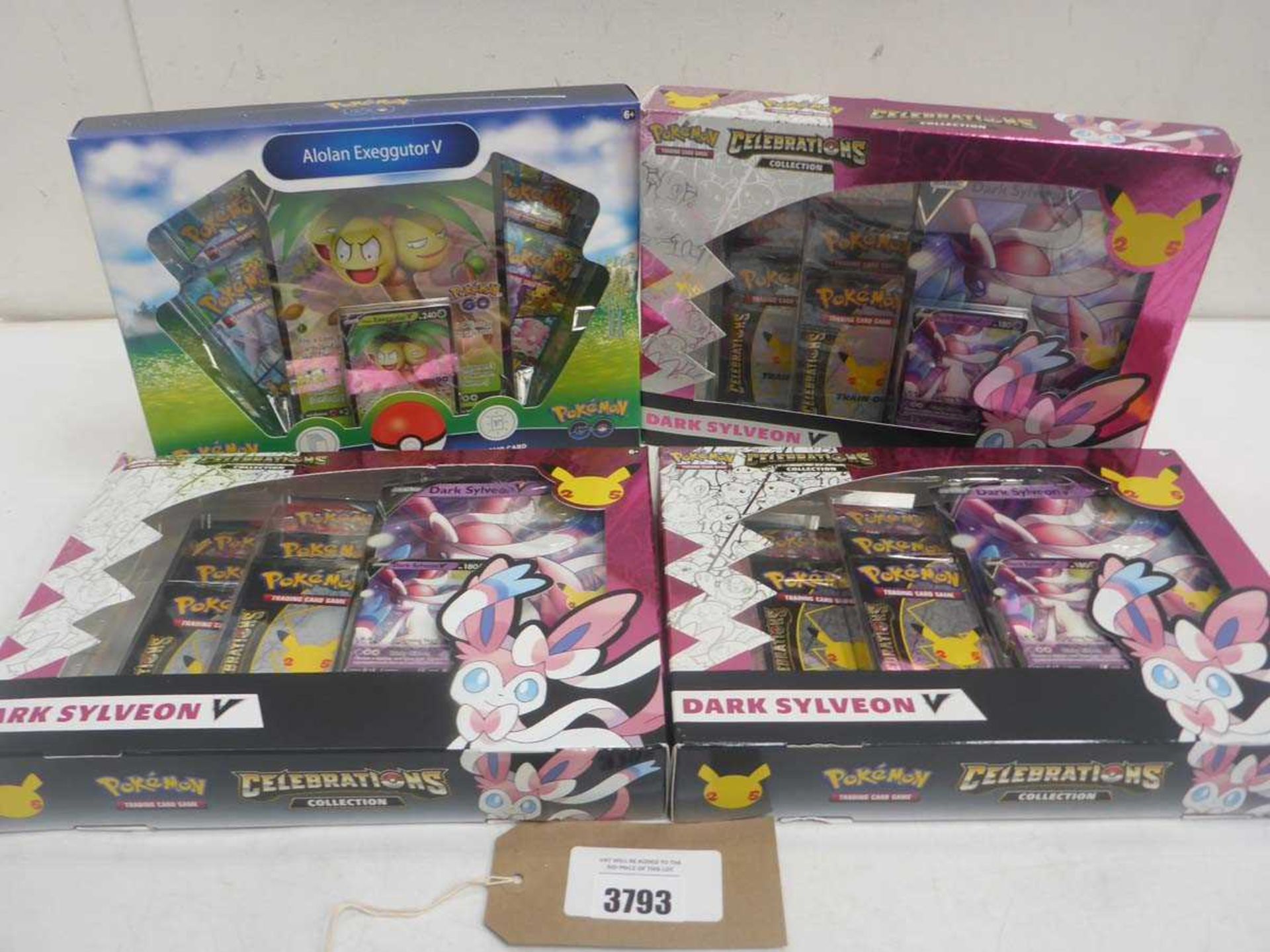 +VAT 3 x Pokémon Celebrations Collections 'Dark Sylveon V packs and Pokémon Trading Card Alolan