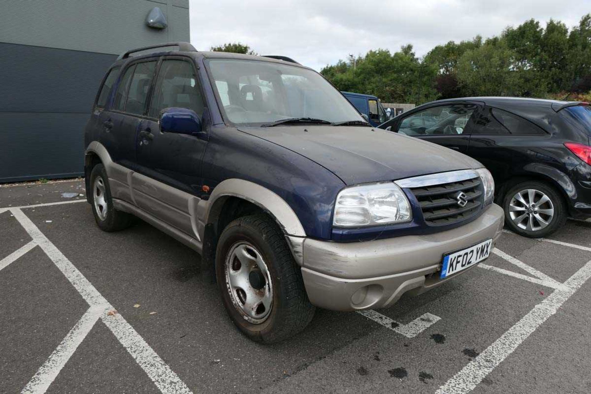 Suzuki Grand Vitara 16V Estate in blue, registration plate KF02 YMX, 1995cc, petrol, first - Image 12 of 13