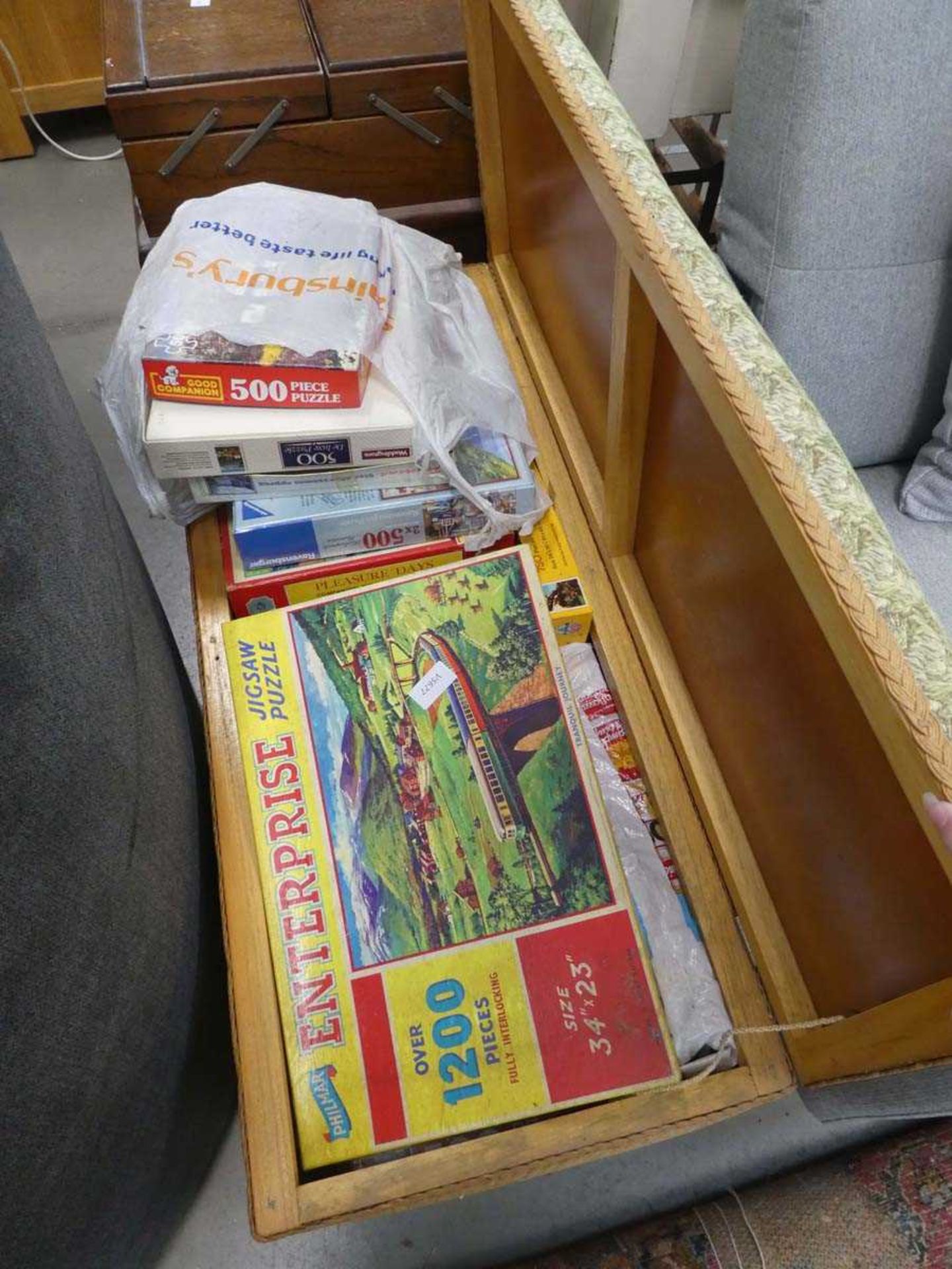 Ottoman with a large quantity of board games