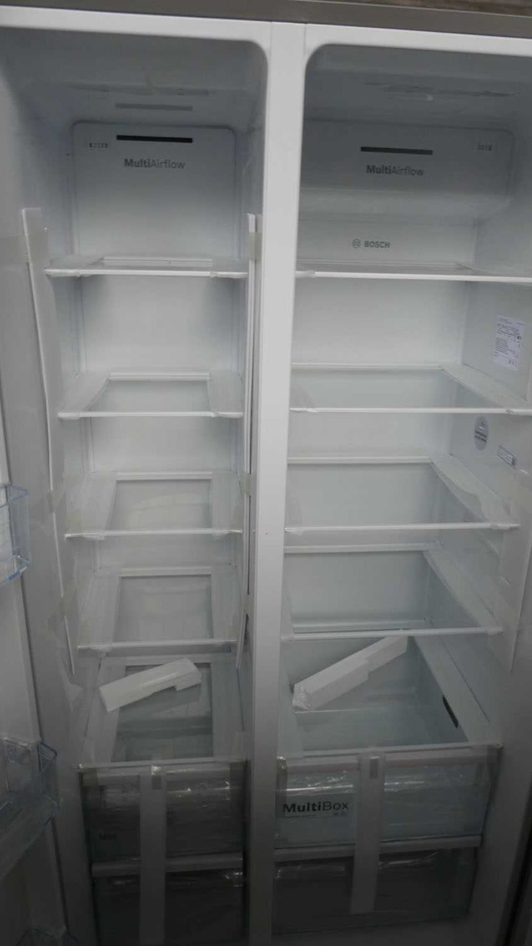 +VAT KAN93VIFPGB Bosch Side-by-side fridge-freezer - Image 2 of 2