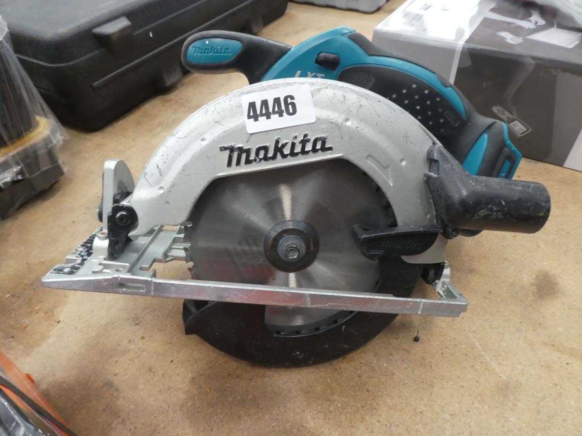 Makita circular saw, no battery or charger