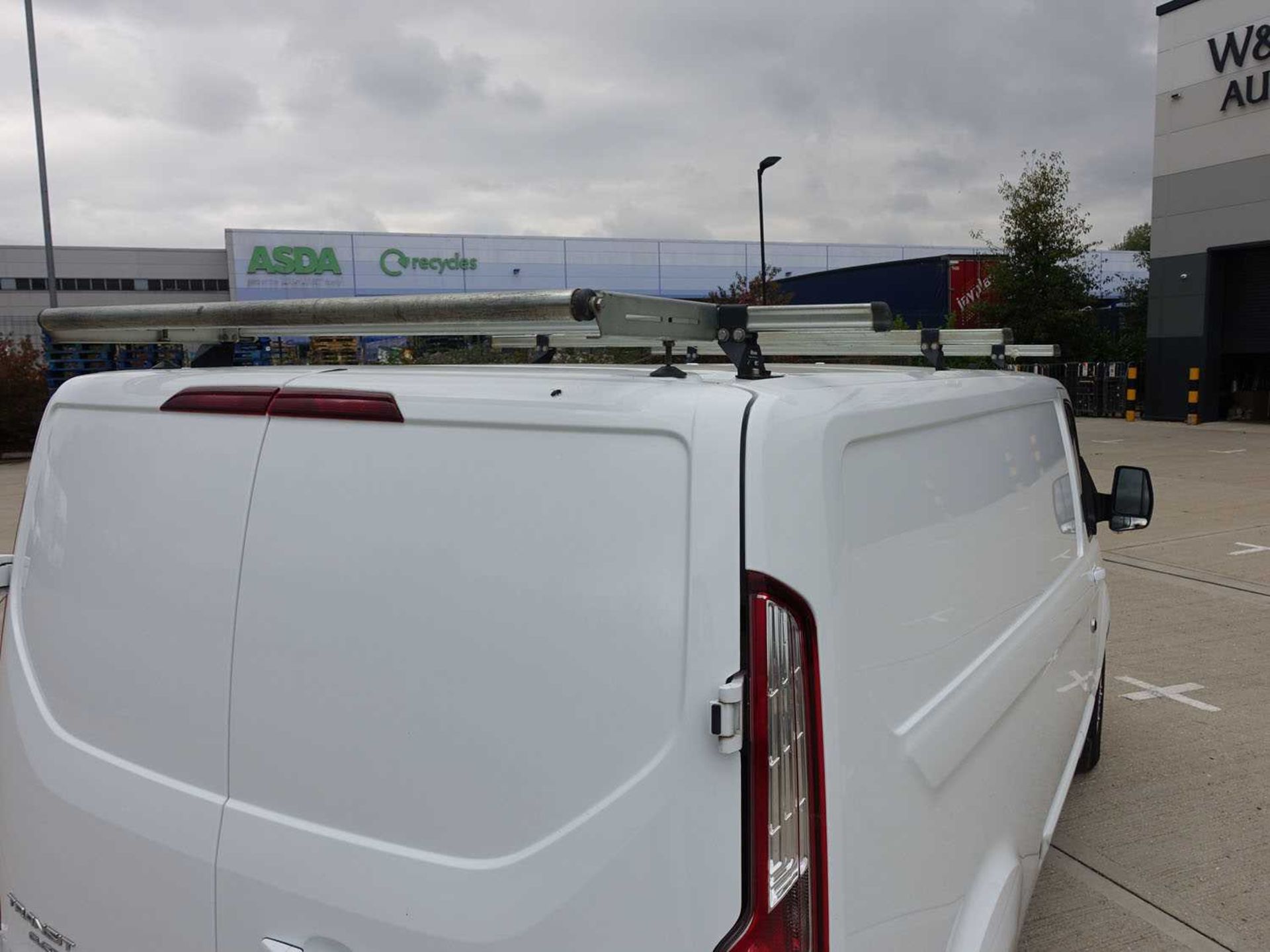 +VAT 2021 (70 plate) Ford Transit Custom300 Limited edition EBlue LWB panel vanWith Rhino roof - Image 5 of 15