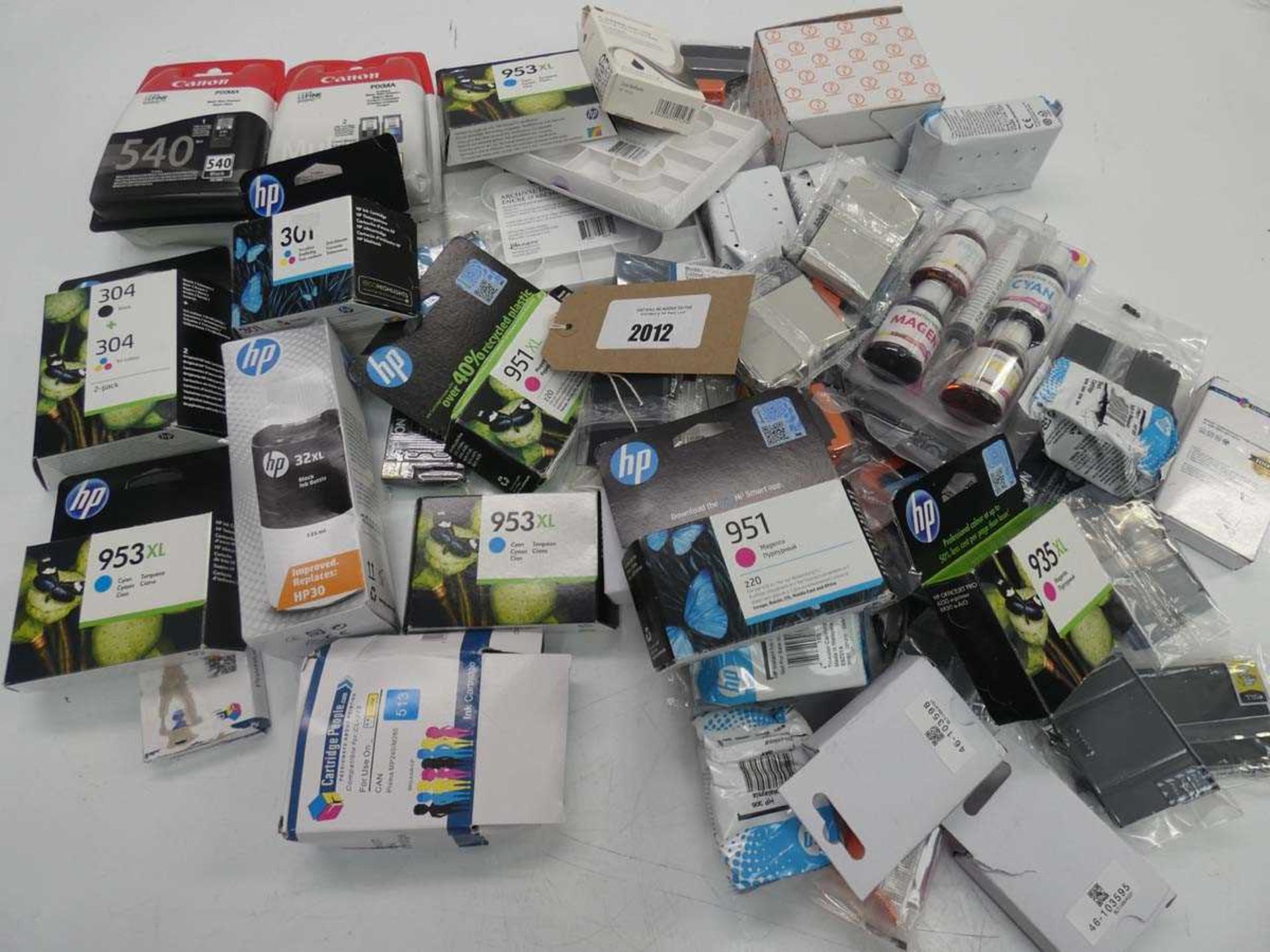 +VAT Quantity of printer ink cartridges