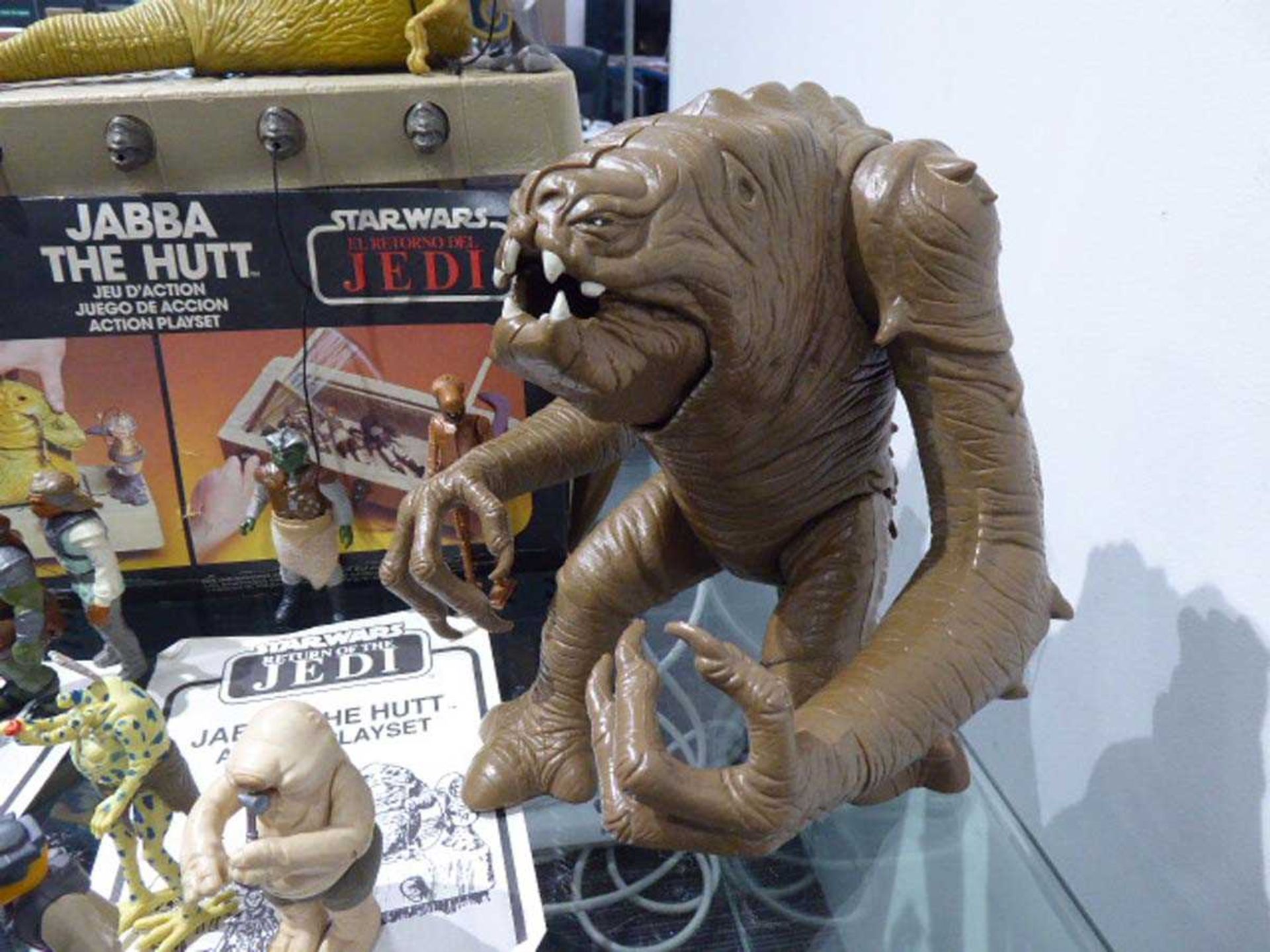 Jabba the Hutt Star Wars Return of the Jedi playset together with various figures to include the - Image 3 of 4