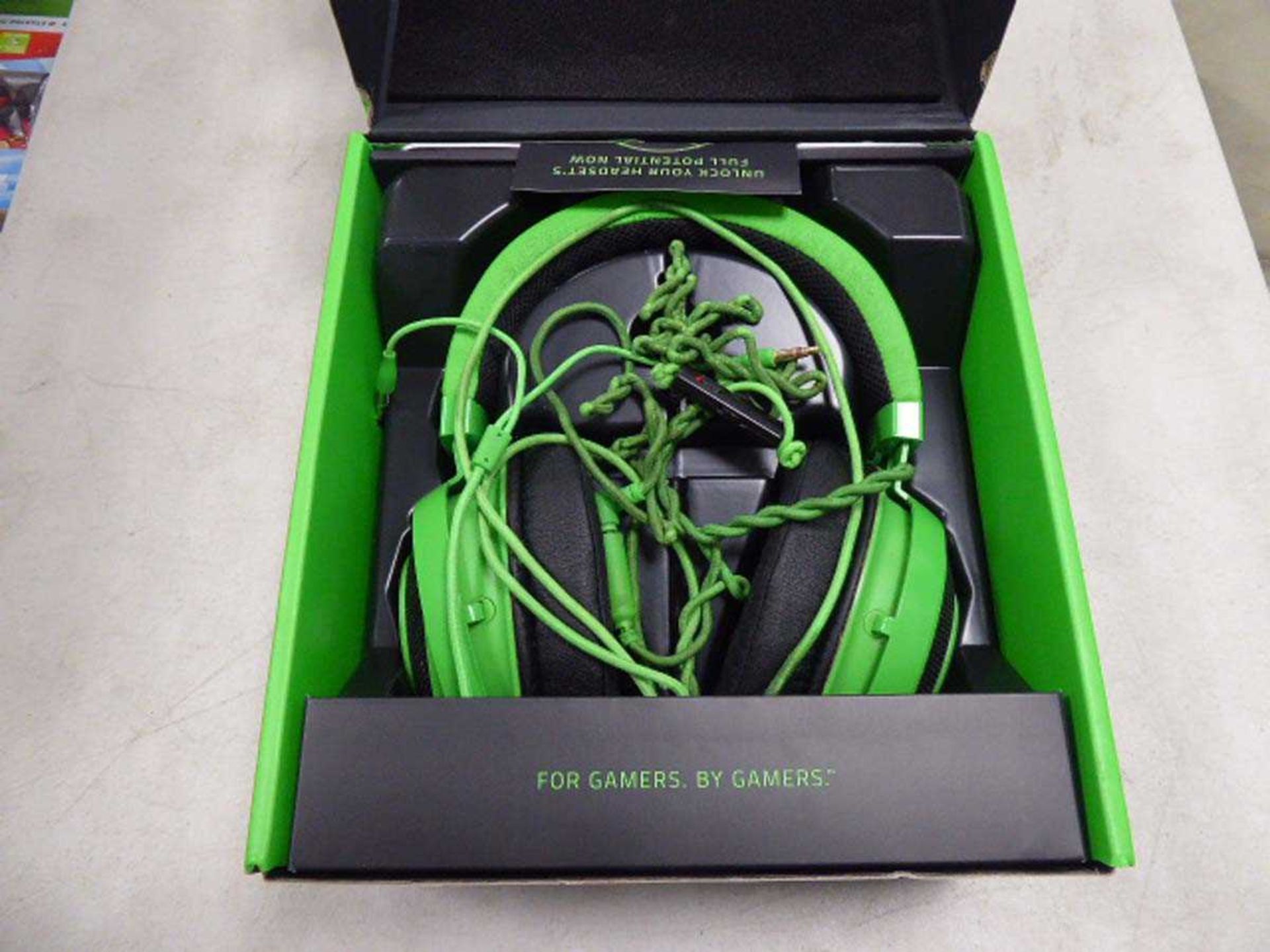 +VAT Razer Kraken gaming headset in box - Image 2 of 2