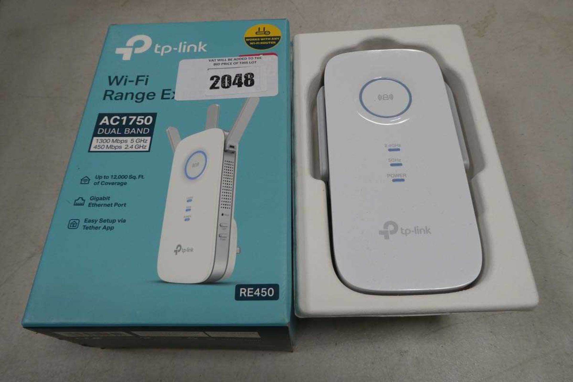 +VAT TP Link wifi range extender model AC1750