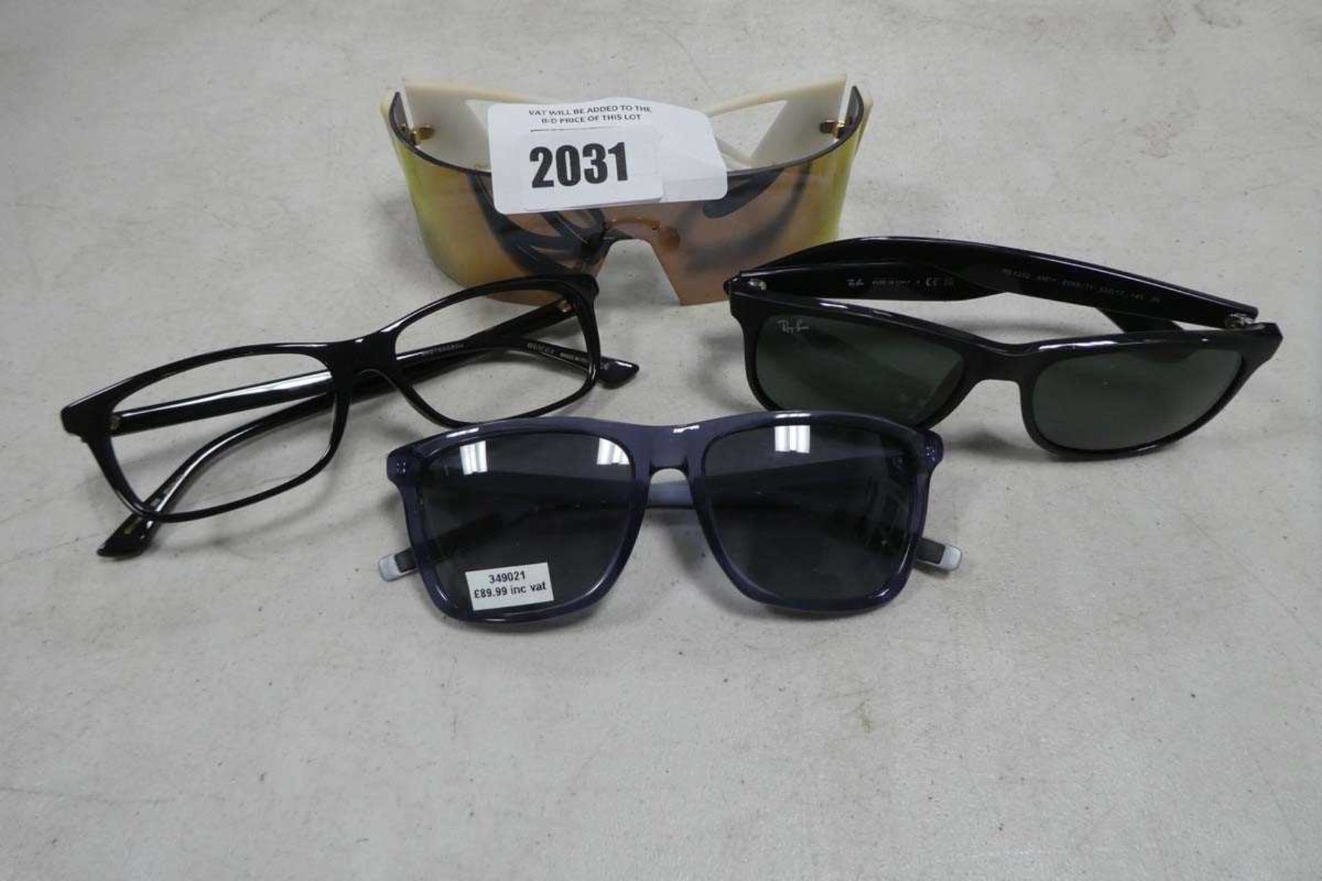 +VAT 4 various pairs of glasses to include Dior and Ray Ban