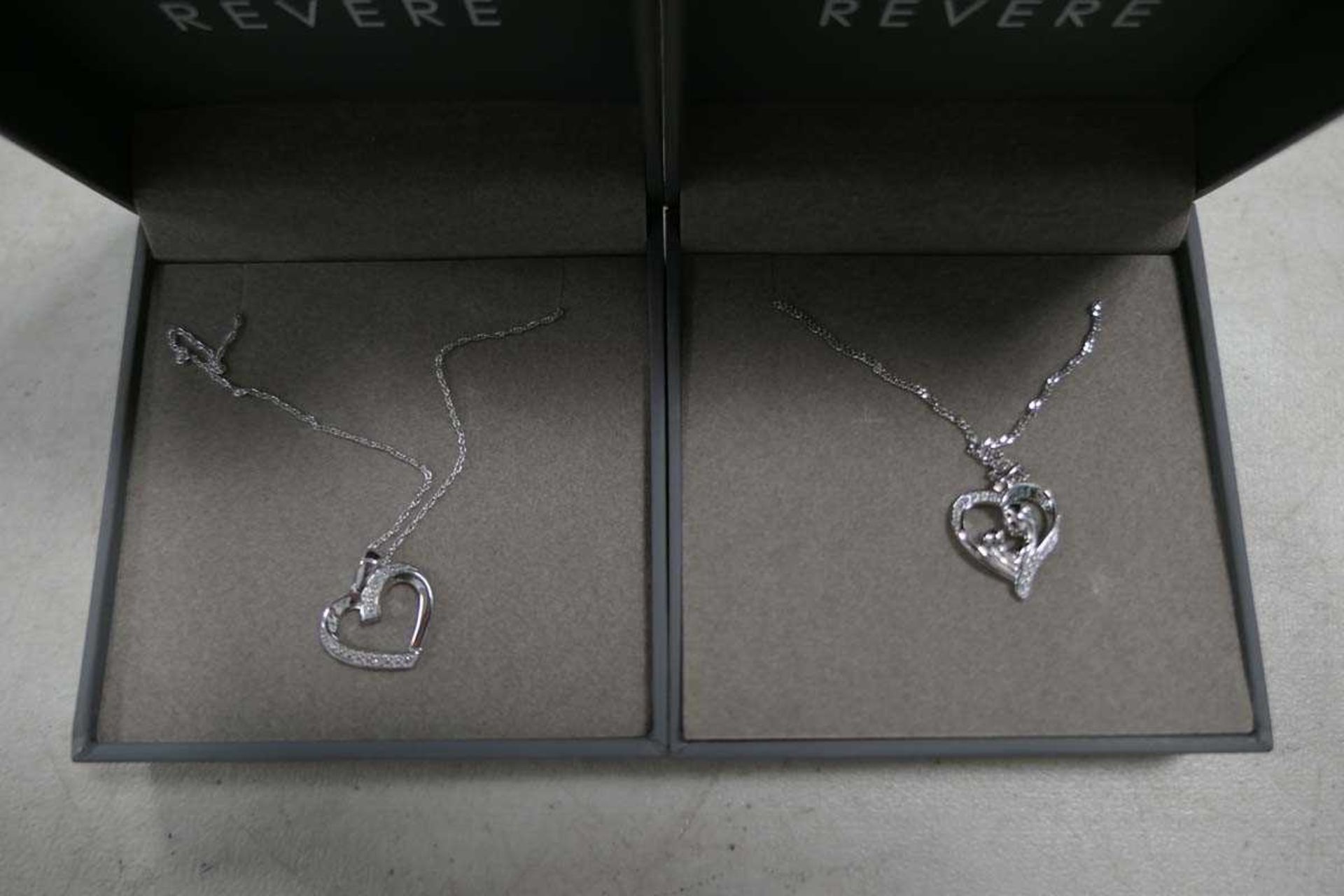 +VAT 2 Revere heart shaped pendant chain necklaces - Image 2 of 2