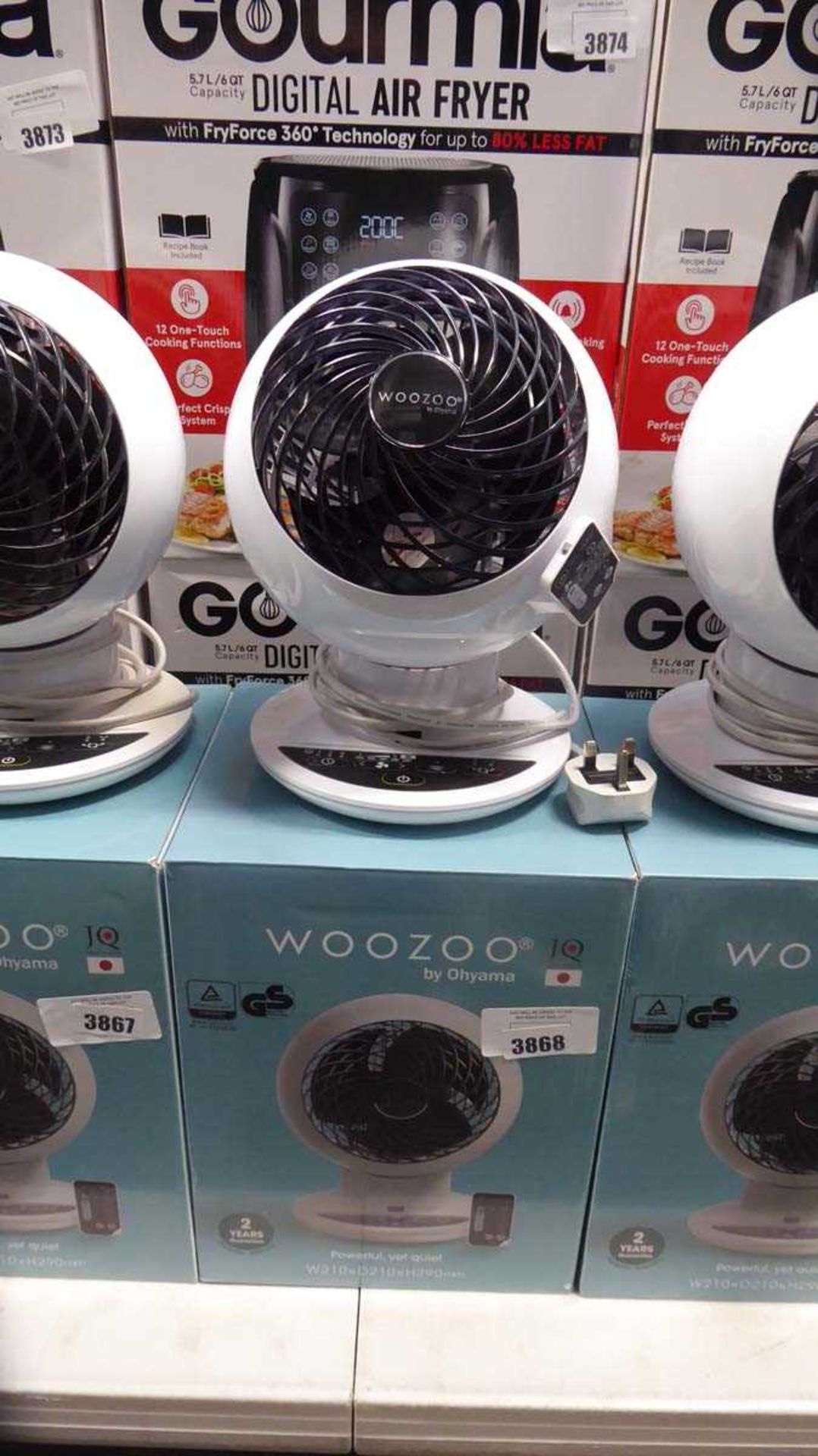 +VAT 1 boxed and 1 unboxed WooZoo desk top fans
