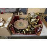 Box containing brassware to include hunting horn, candlesticks, toasting fork