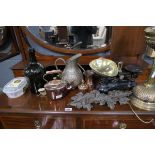 Set of scales, copper kettle and other metal wares
