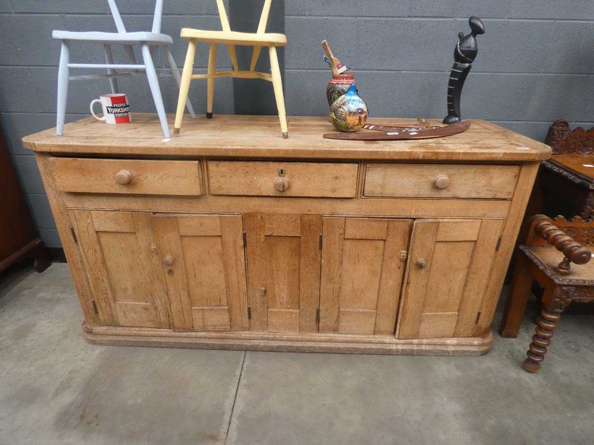 Early 20th Century pine sideboard with three drawers